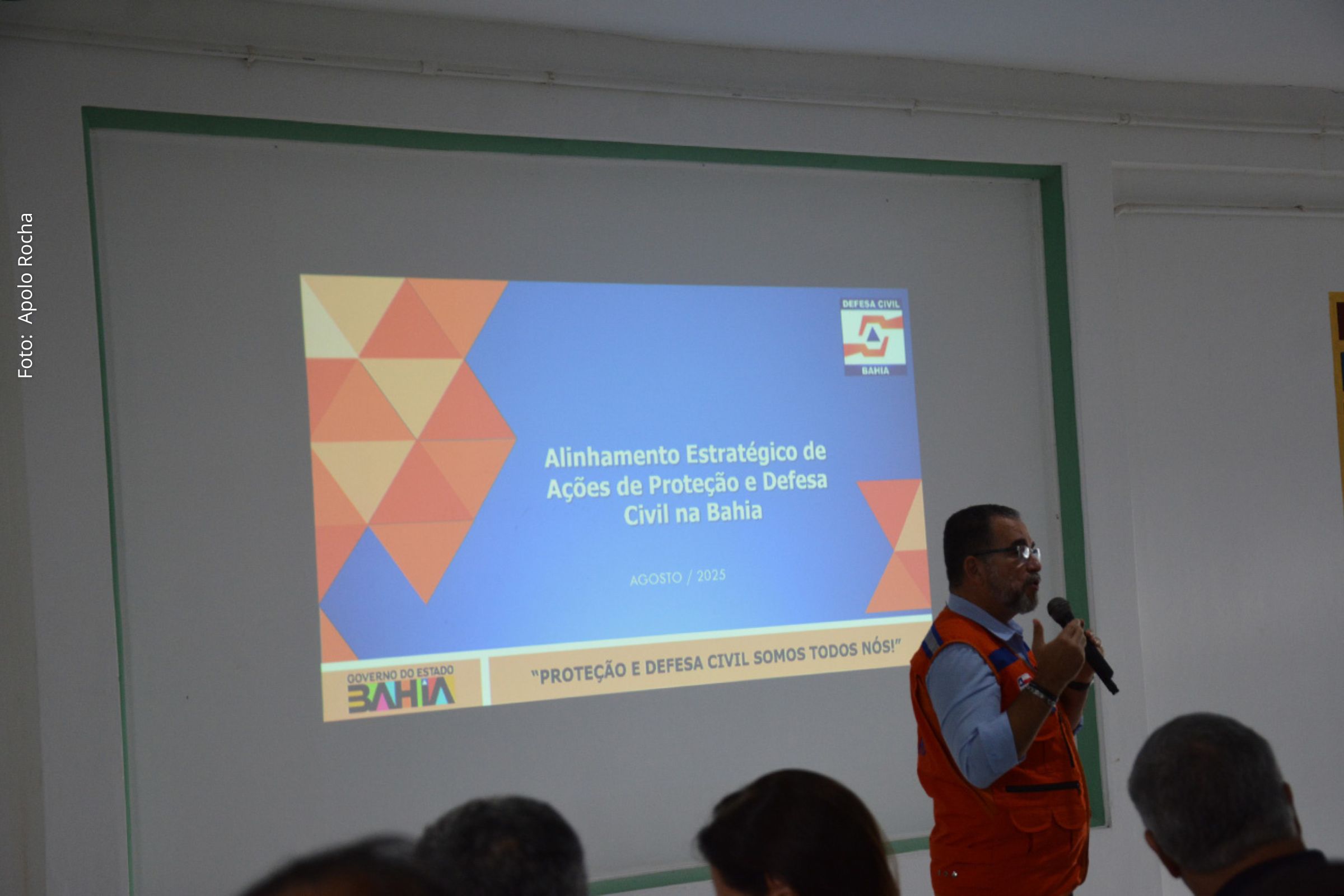 Municípios do semiárido baiano discutem estratégias de resposta à seca em Feira de Santana