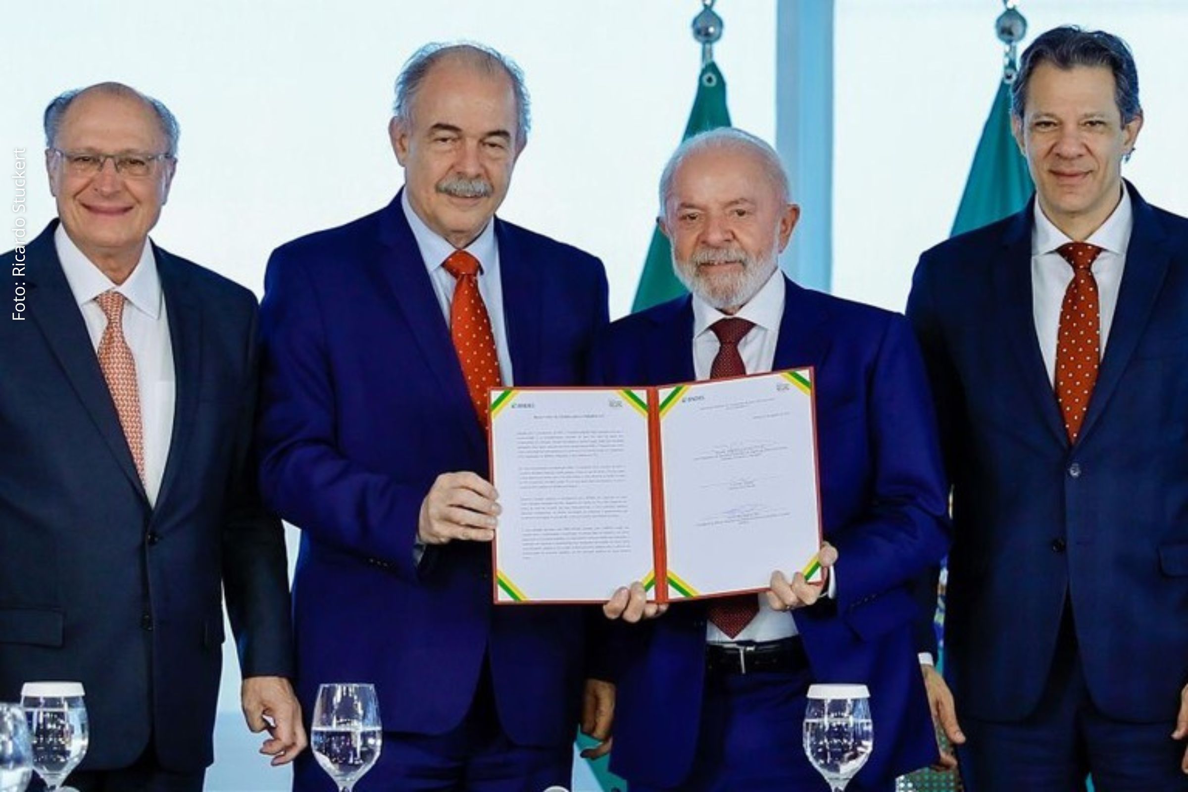 Medida envolve BNDES e Finep e busca modernizar o parque industrial, ampliar a produtividade e reduzir assimetrias regionais.