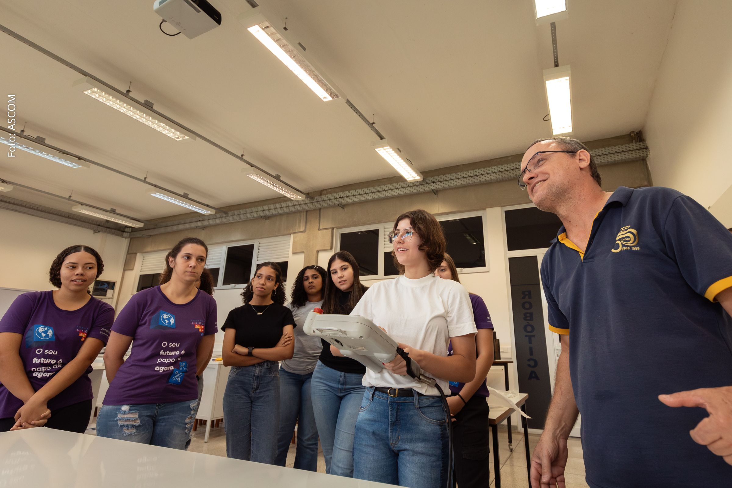 Jornada Liga STEAM 2025 chega a Feira de Santana para capacitar jovens mulheres em tecnologia