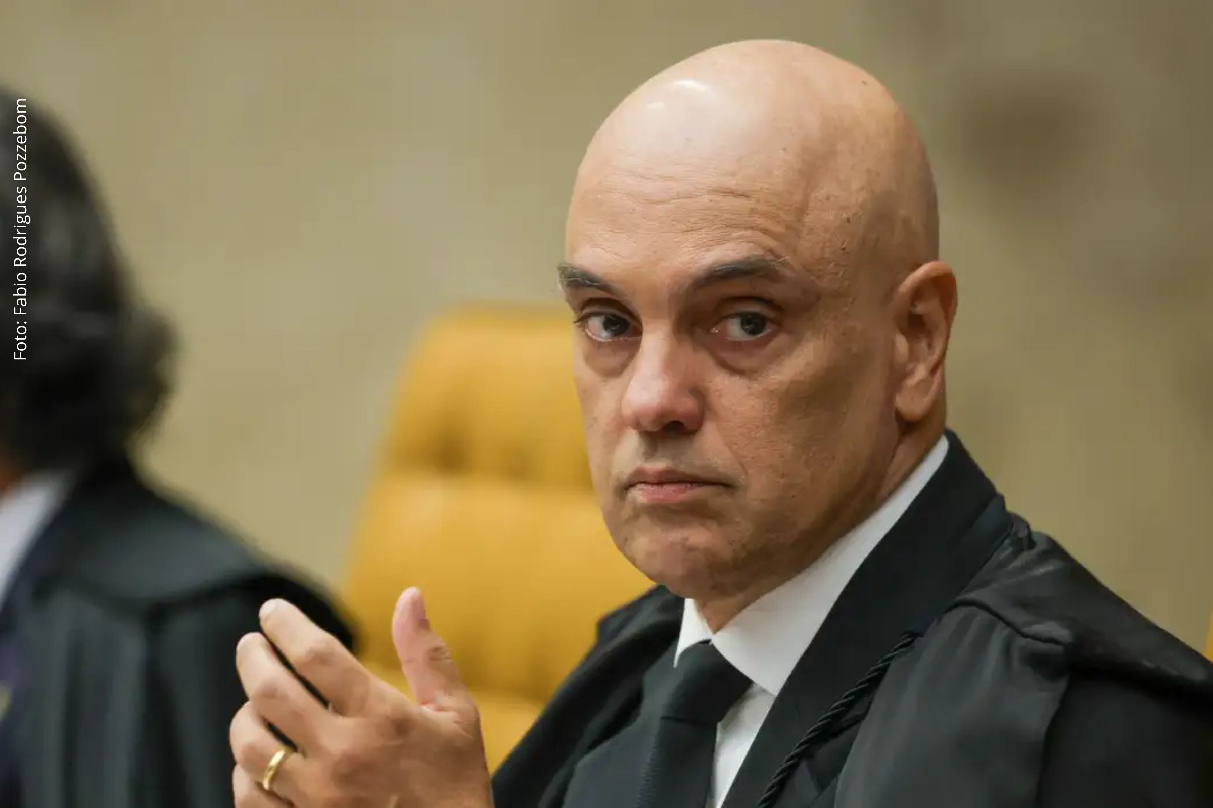 Ministro do STF Alexandre de Moraes determina vigilância integral do ex-presidente Jair Bolsonaro pela Polícia Penal