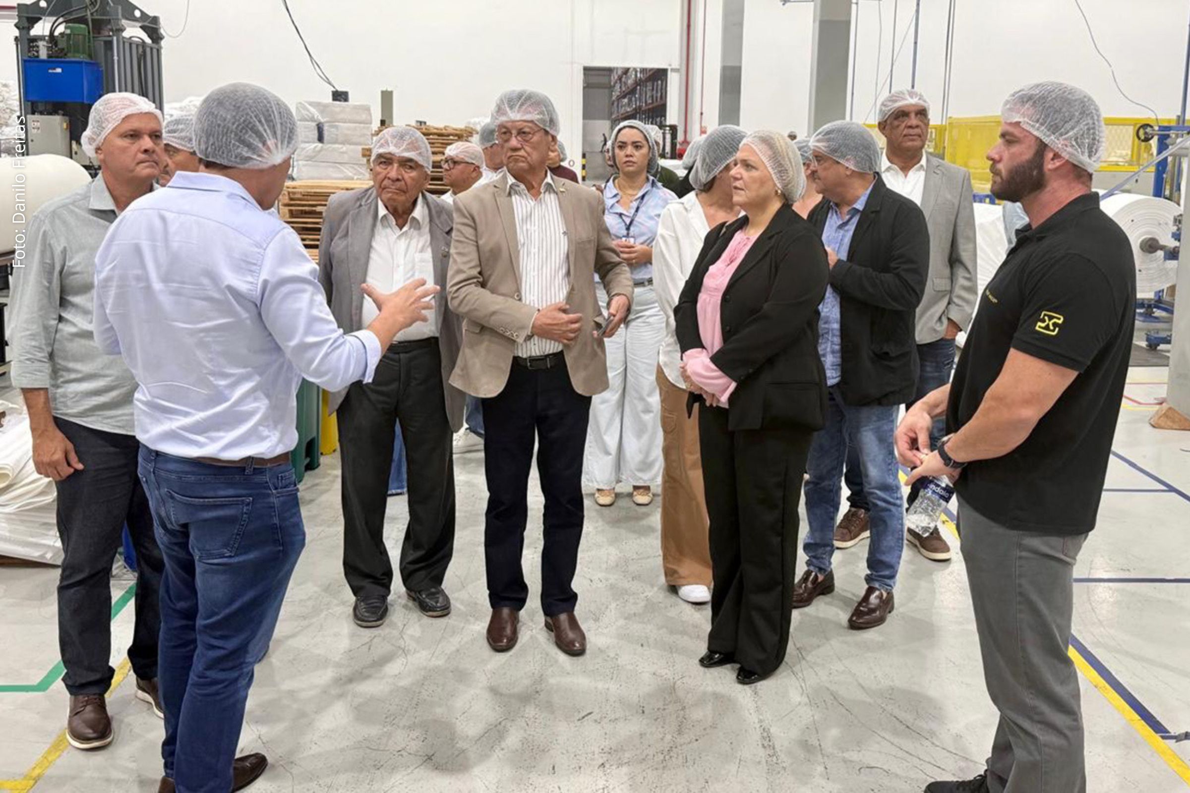 Iniciativa une qualificação técnica e geração de empregos em Feira de Santana.