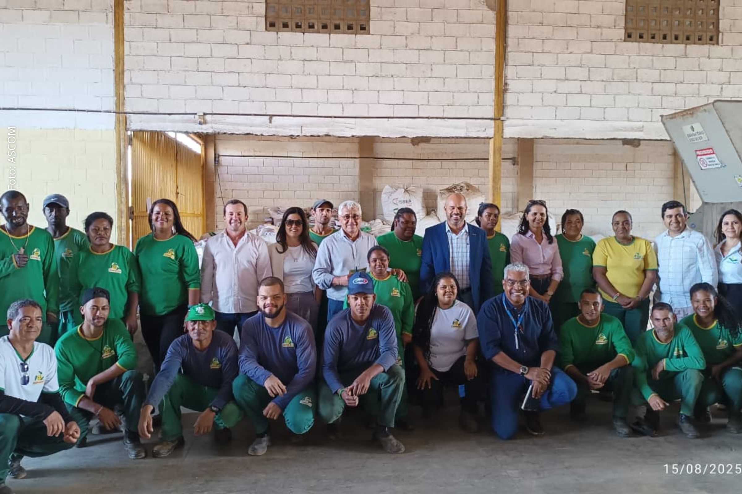 Iniciativa reúne jovens para capacitação, desafios criativos e ações empreendedoras no semiárido baiano.