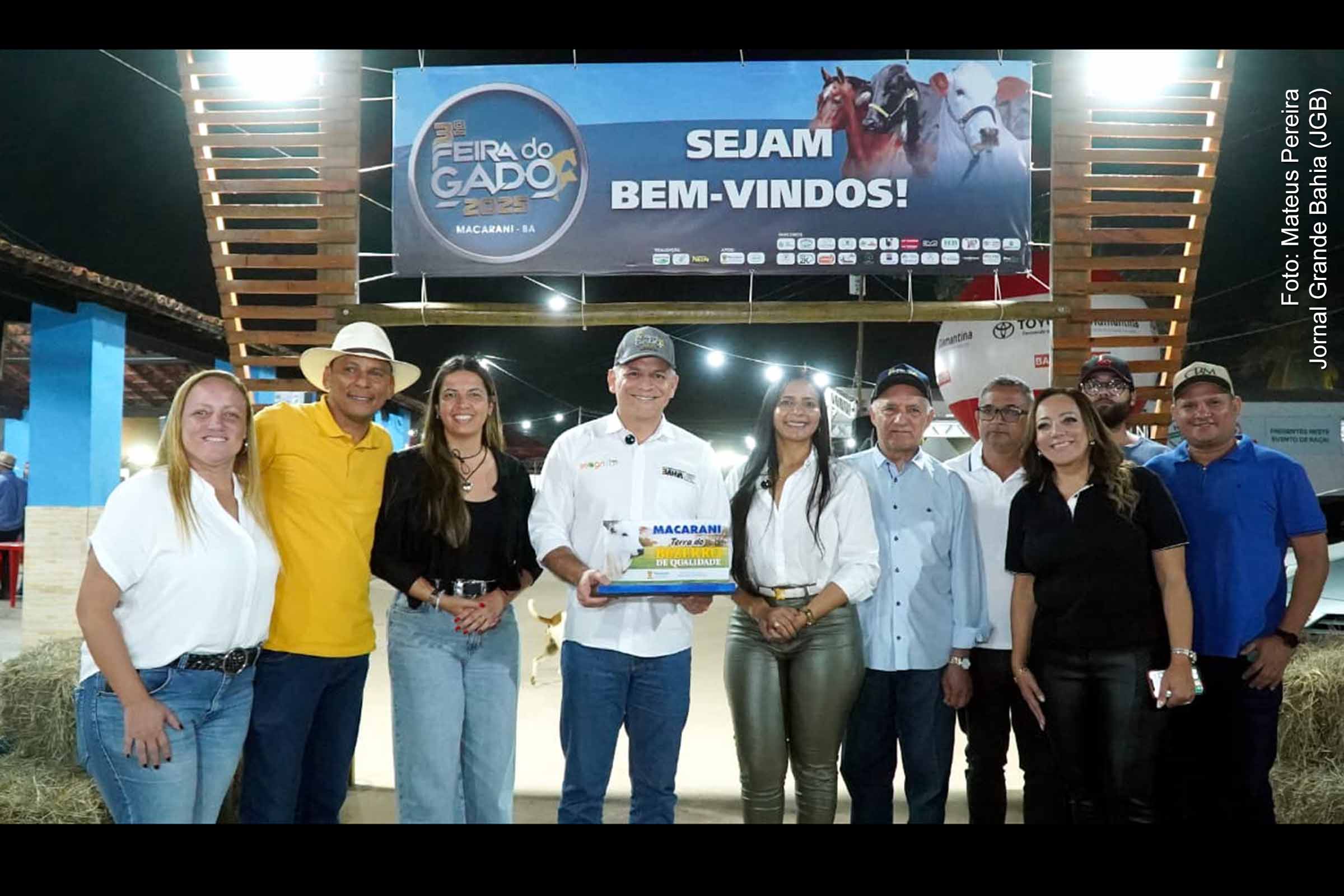 A 3ª Feira do Gado de Macarani, realizada no Parque Zé Caixeiro, reuniu produtores, criadores e autoridades para impulsionar a pecuária regional. Com apoio da Seagri e presença do secretário Pablo Barrozo, o evento destacou o papel econômico e cultural da agropecuária no interior da Bahia, movimentando negócios, promovendo conhecimento técnico e valorizando tradições.