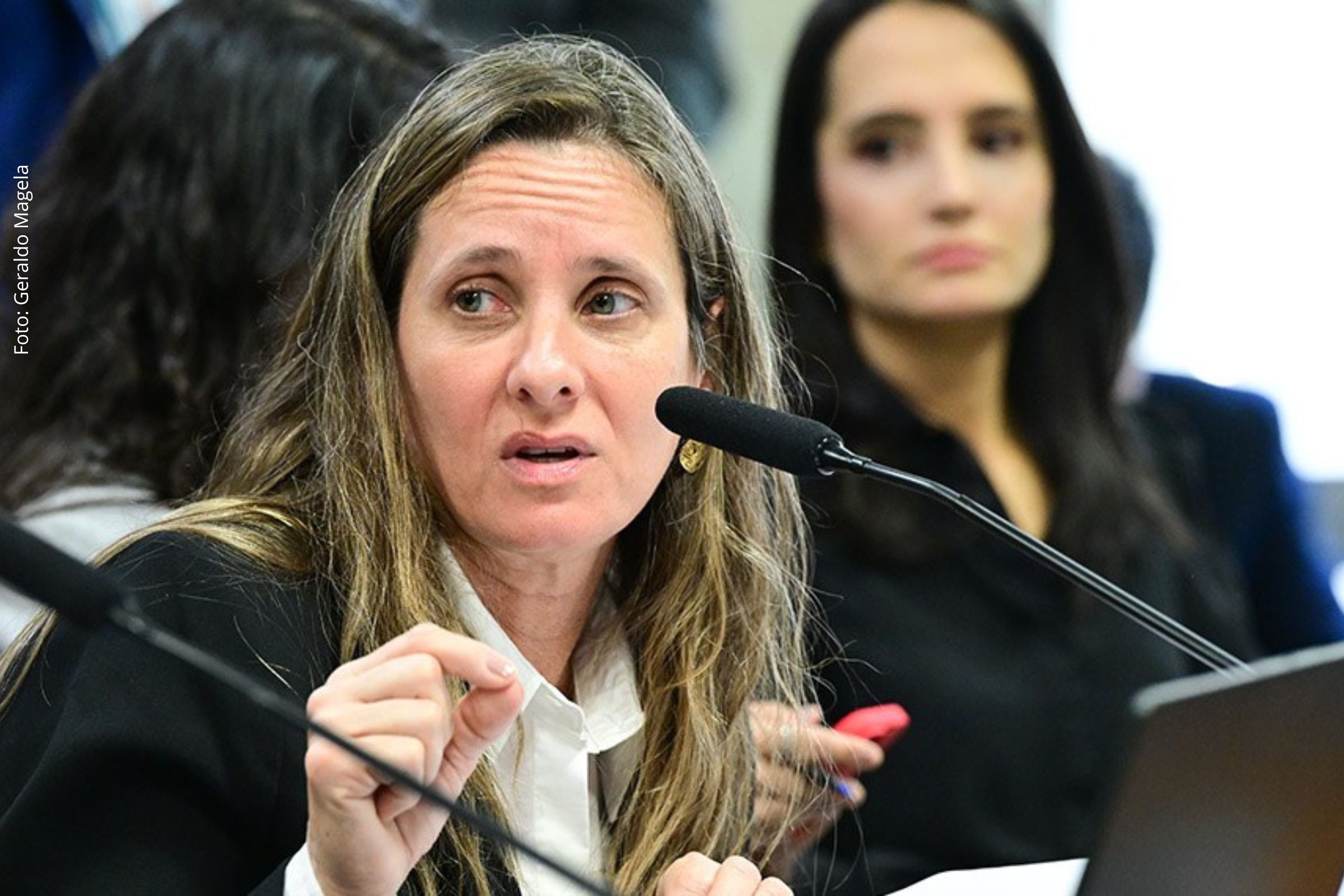 Comissão debateu fraudes em descontos de aposentadorias e determinou novas diligências sobre entidades e suspeitos.