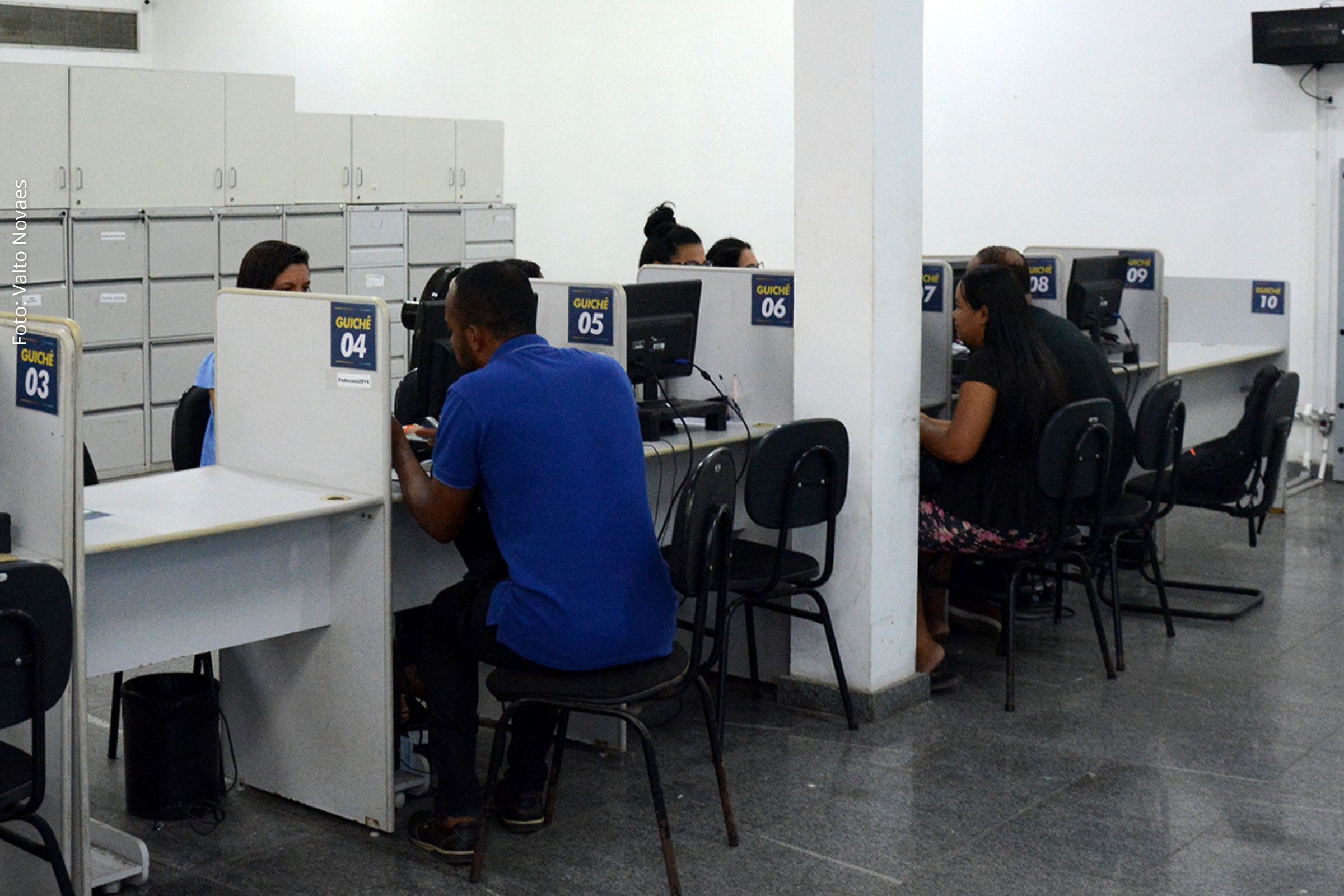 Atakarejo e Tel Telemática oferecem mais de 400 vagas de emprego em Feira de Santana