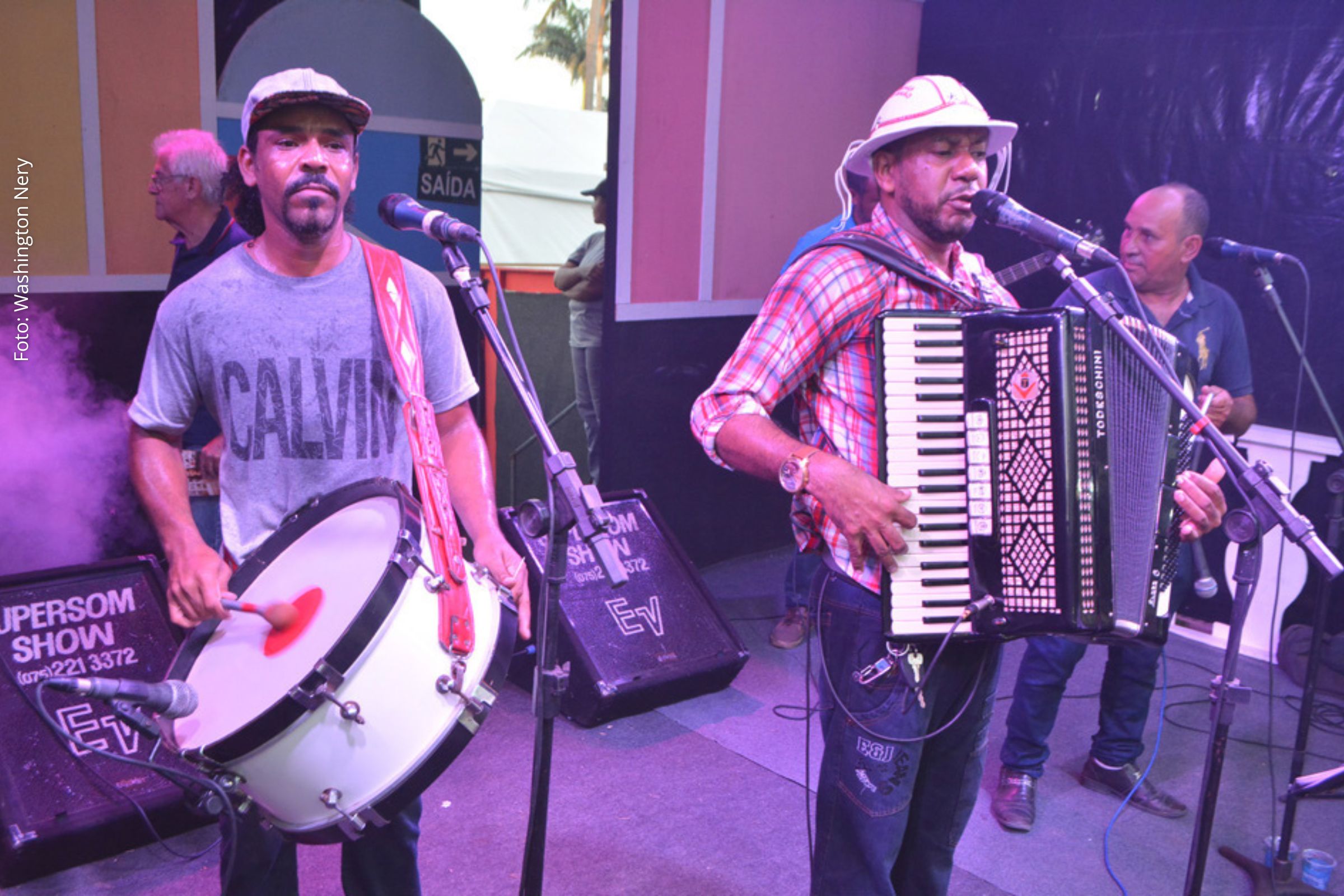 Evento reúne artistas locais e regionais na Vila Gastronômica e no Caminho da Roça, com agenda que inclui ritmos variados e atrações para todo o público.