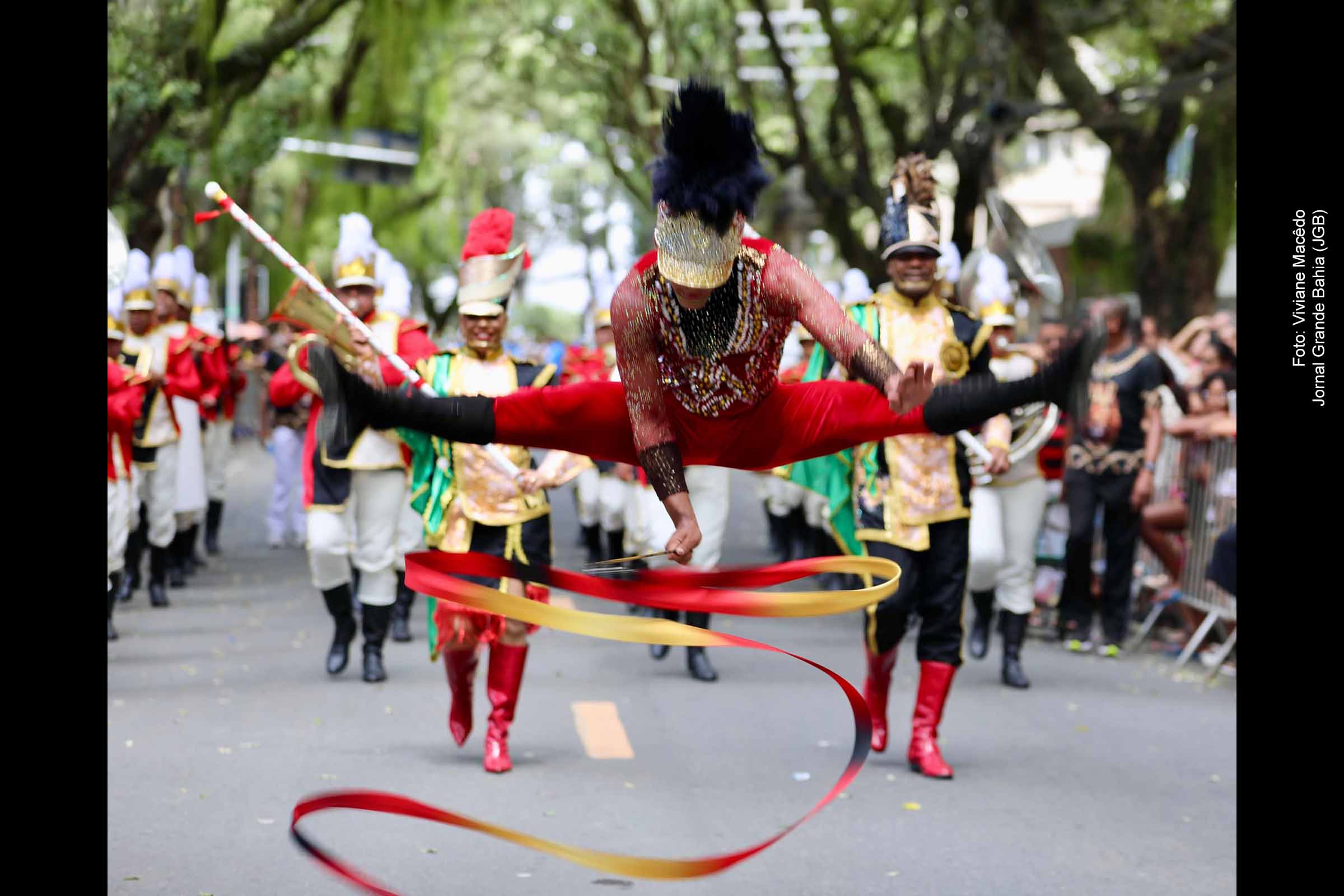 Estudantes da rede estadual protagonizam o desfile em Salvador.