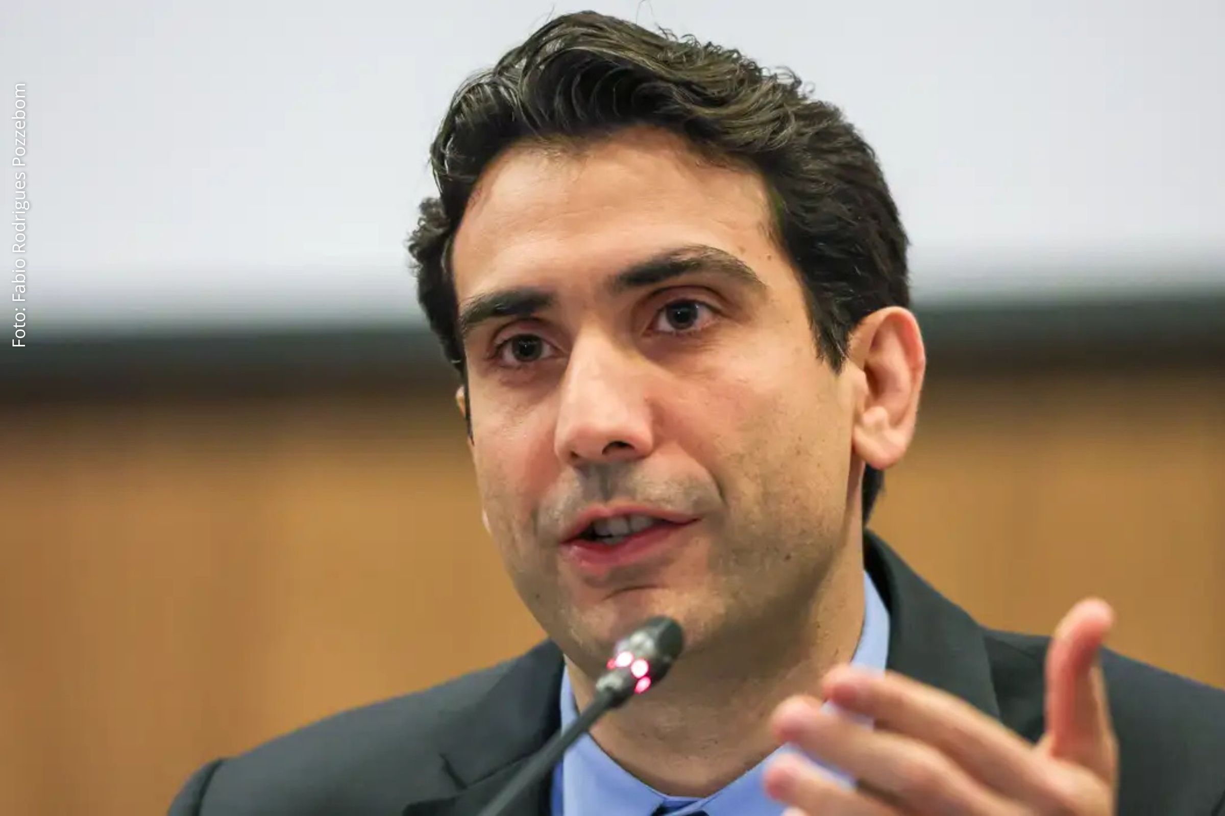 Banco Central projeta crescimento de 1,5% do PIB em 2026 e mantém Selic em 15%