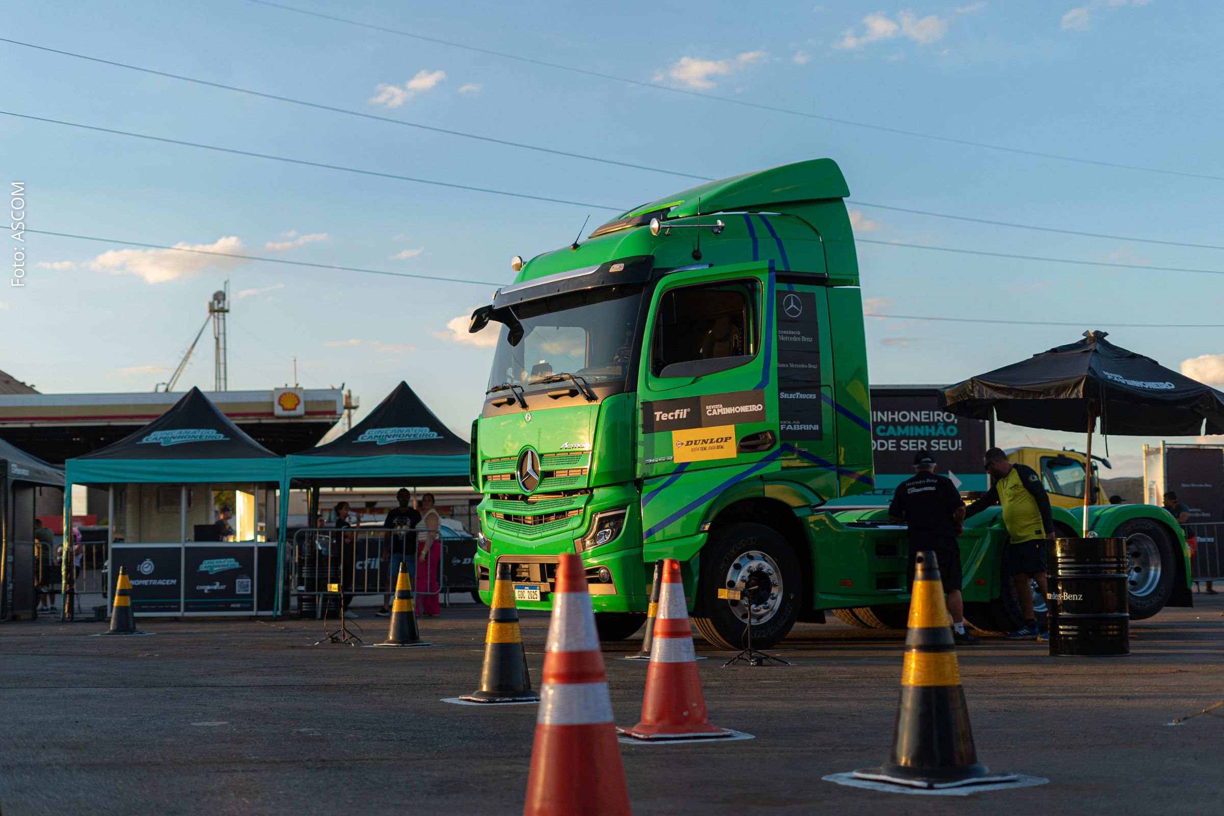 Evento promove competição de habilidade, entretenimento e atendimentos de saúde para caminhoneiros na BR-324.