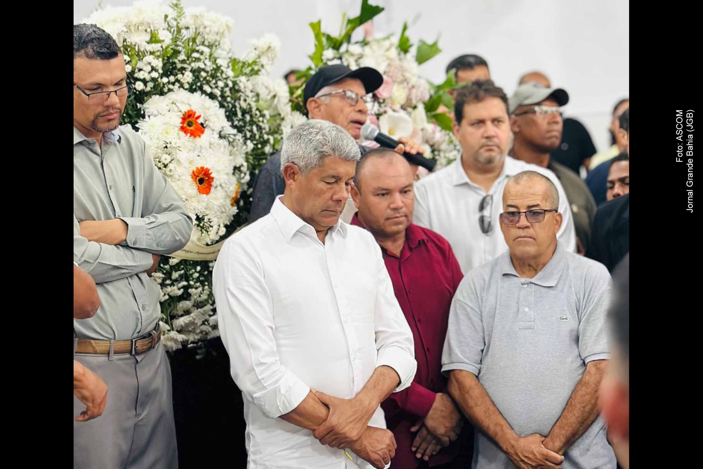 Luto em Itiúba e presença do governador.