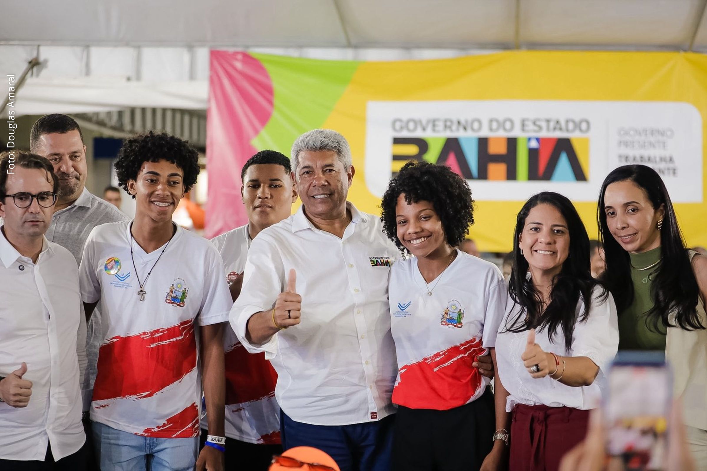 Nova estrutura oferece salas de aula, teatro, restaurante, piscina semiolímpica e campo society.