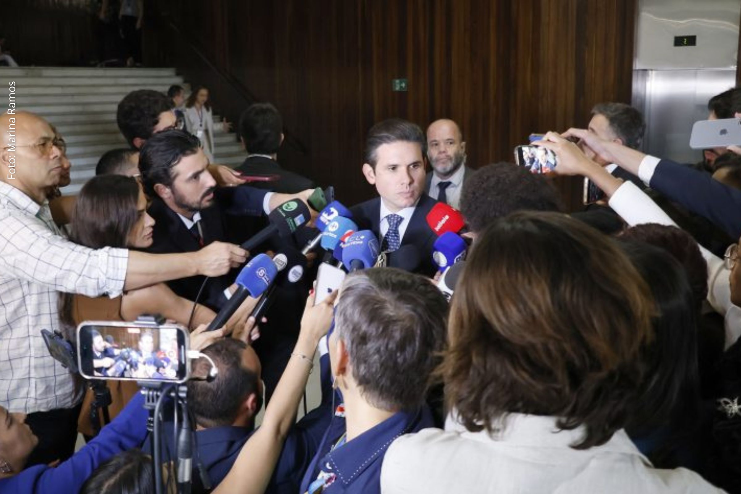 Hugo Motta destaca necessidade de ouvir líderes antes de decidir se projeto será pautado.