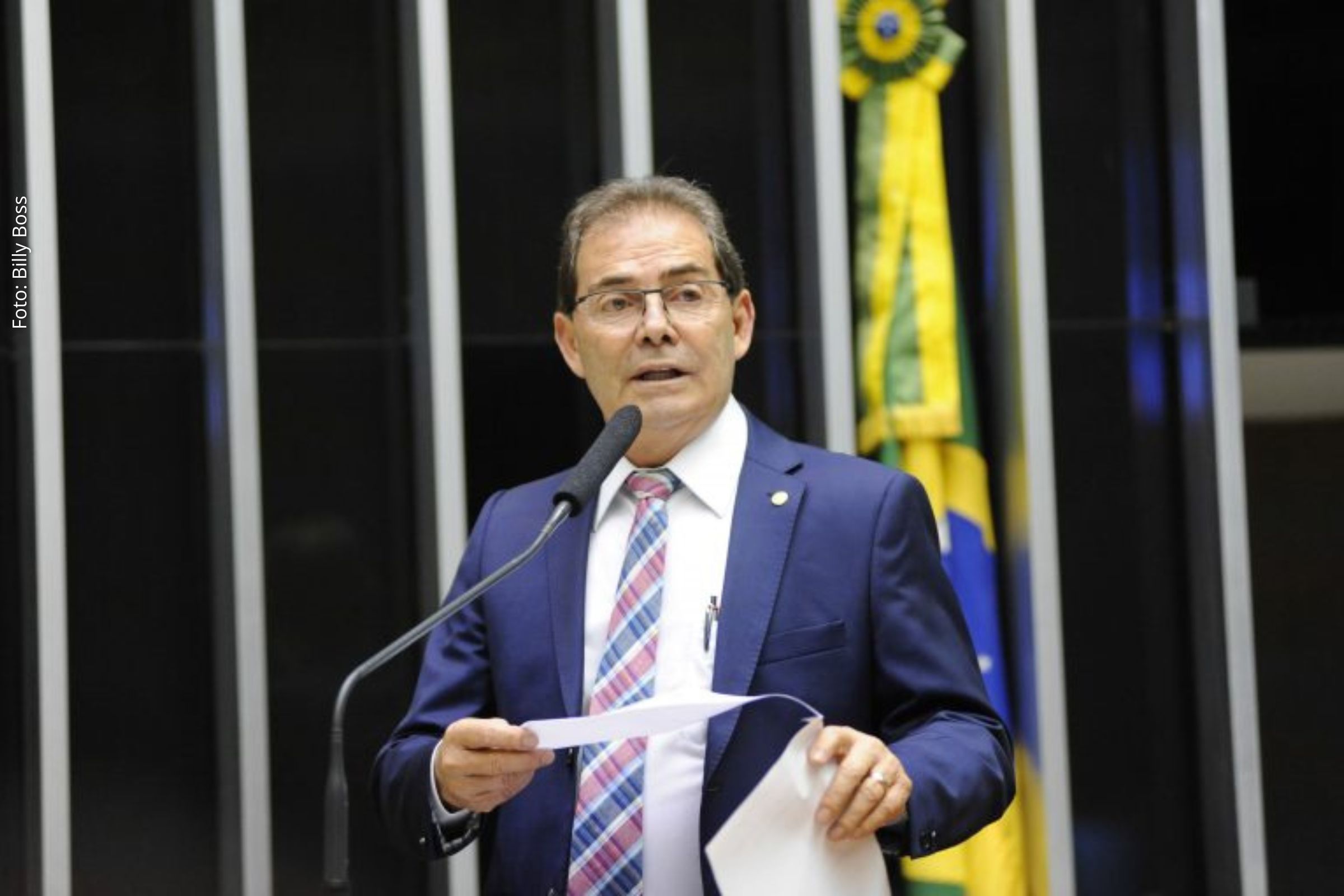 Projeto de Lei 2162/23 propõe anistia a envolvidos nos atos de 8 de janeiro e aguarda definição de data para votação em plenário.