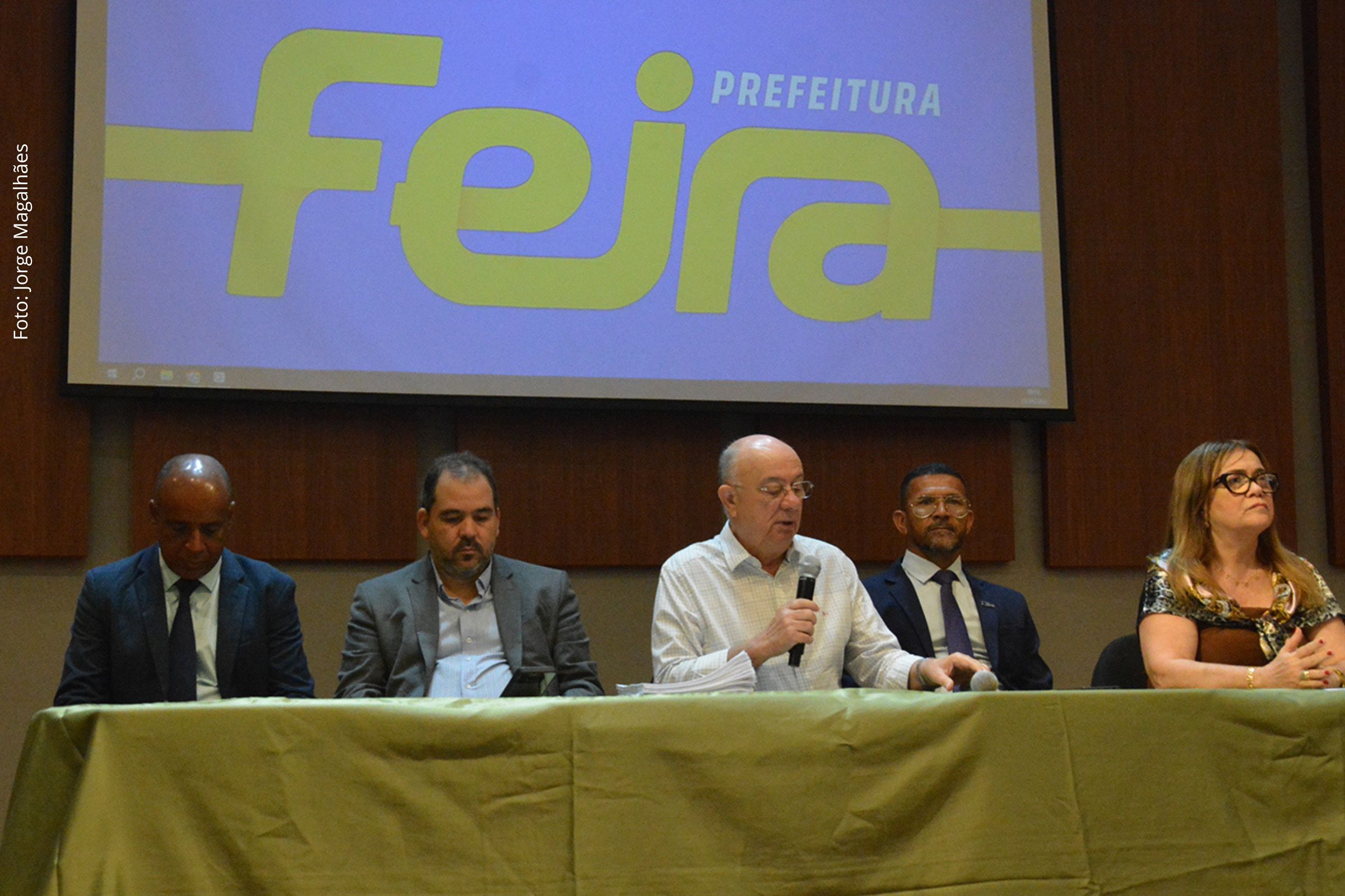 Posse reforça áreas de educação, saúde, trânsito e assistência social no quadro efetivo do município.