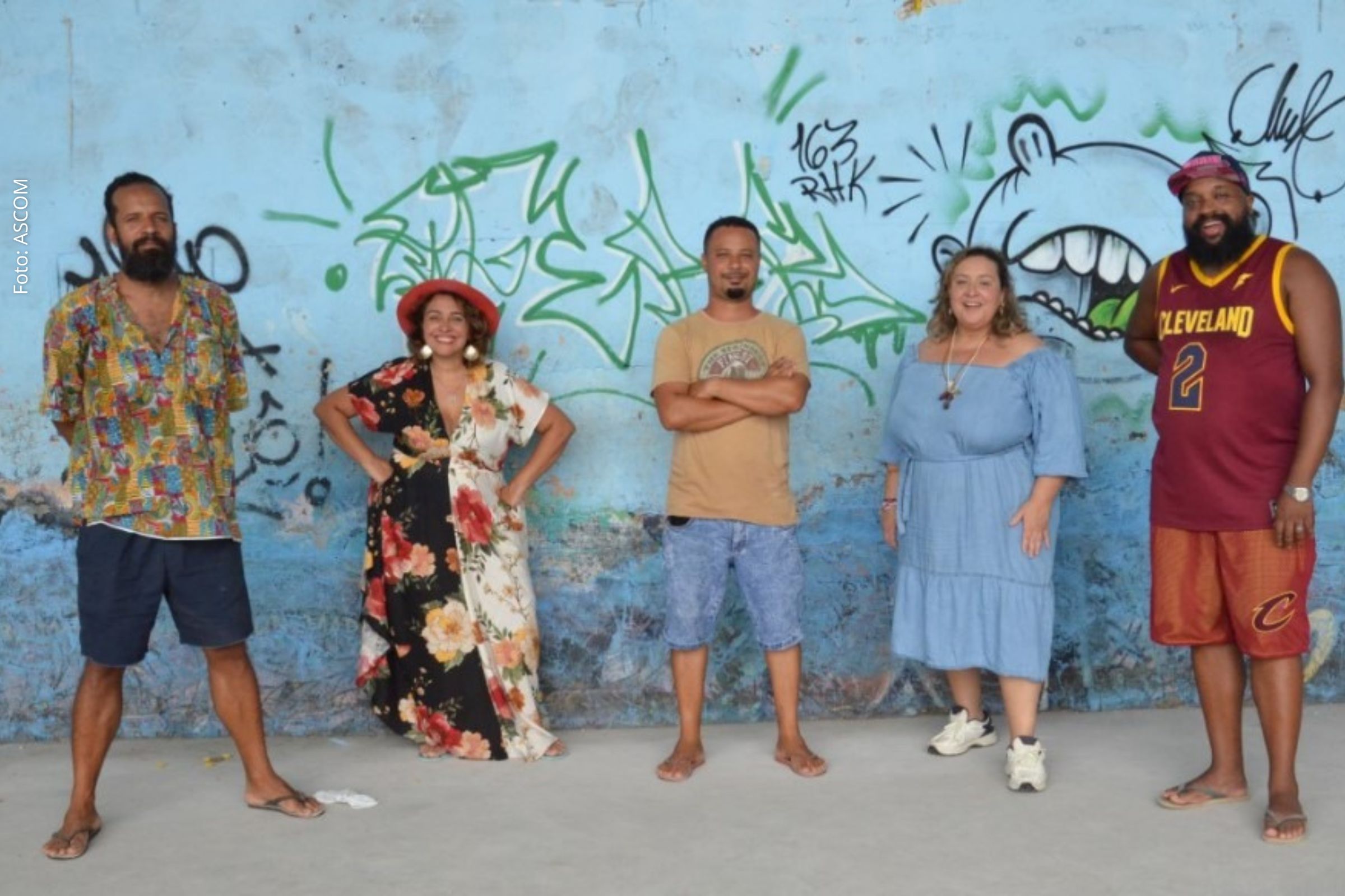 Iniciativa valoriza mulheres quilombolas e promove expressão cultural com fotografia, grafite, maquiagem, tranças e turbantes.