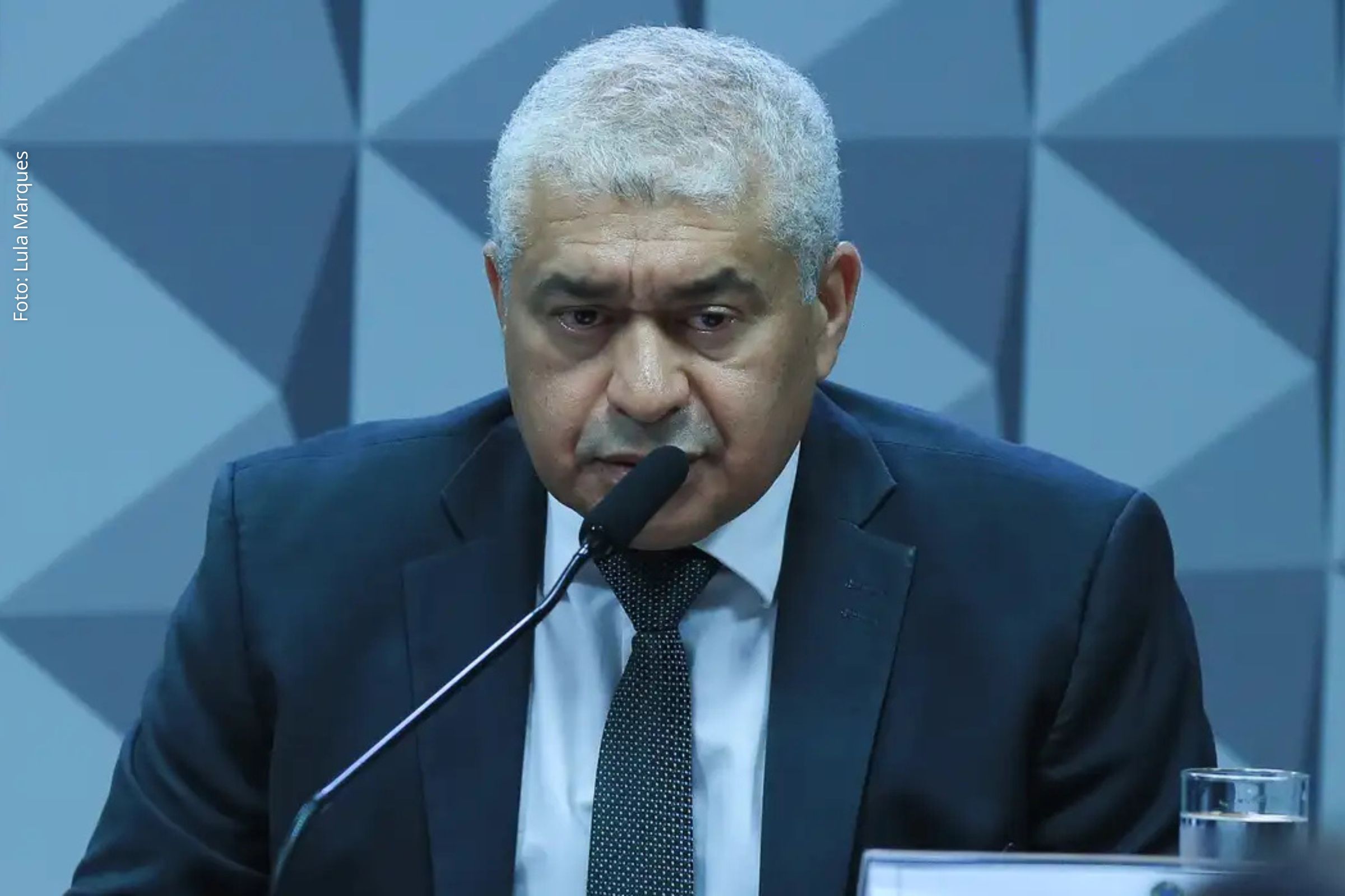 Senador Carlos Viana reafirma autonomia da comissão e mantém medidas contra Rubens Oliveira Costa.