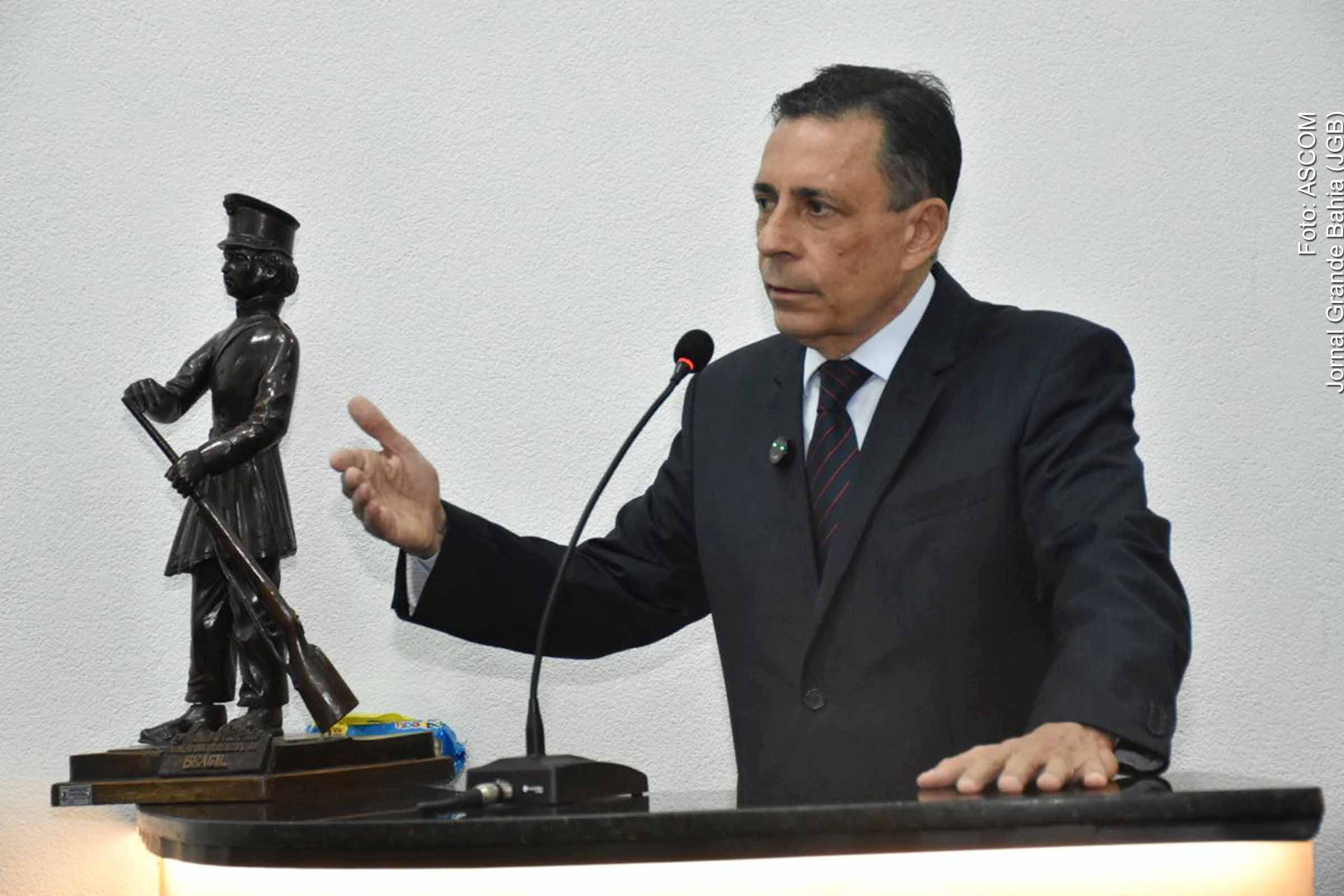 Erro do secretário na divulgação de lista com nomes de pacientes e suspensão do passe livre gera crise na Câmara Municipal de Feira de Santana e repúdio do Conselho de Saúde