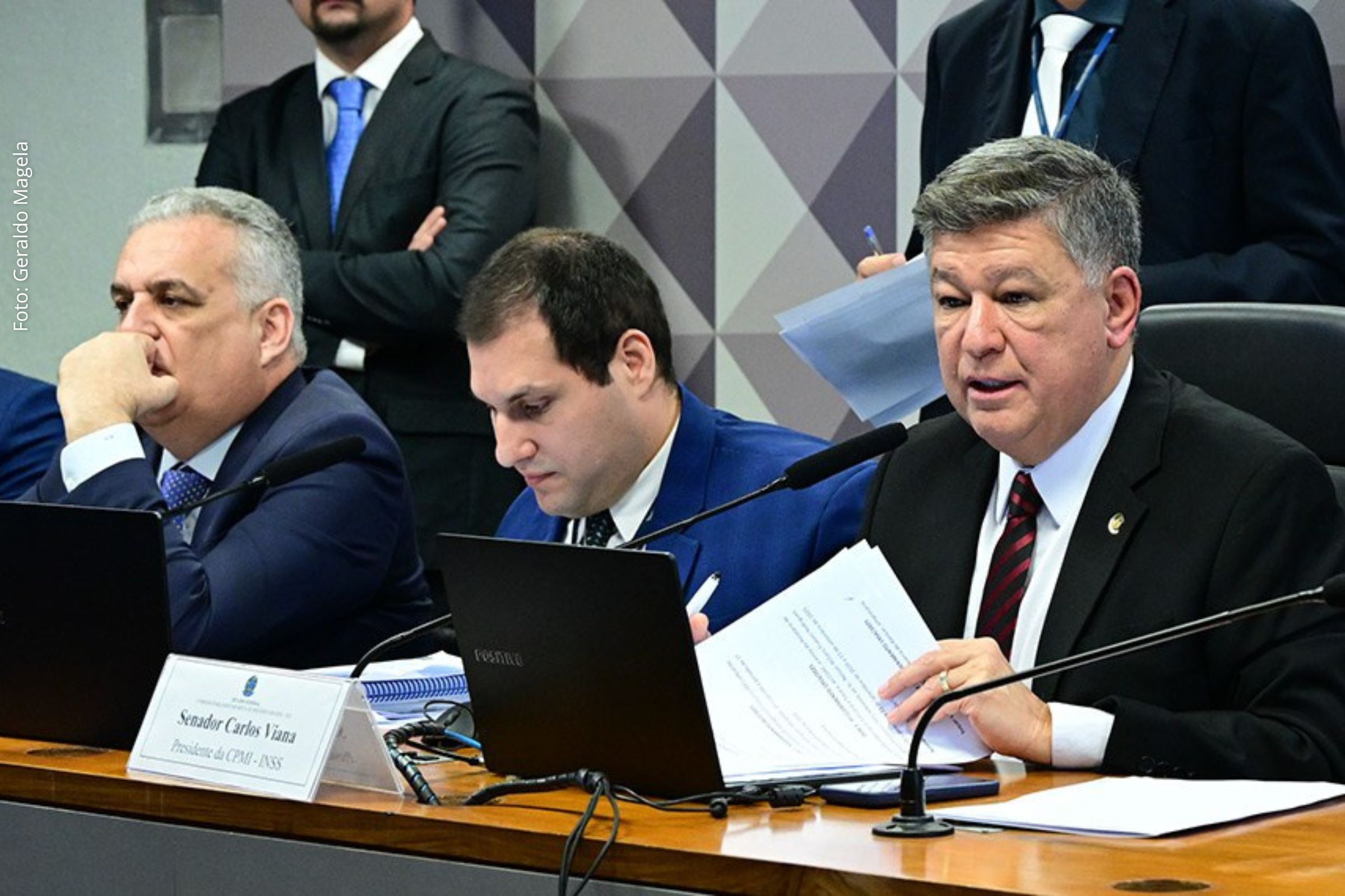 Senador defende projeto de lei para ampliar poder das comissões de inquérito e evitar esvaziamento das investigações no Congresso.