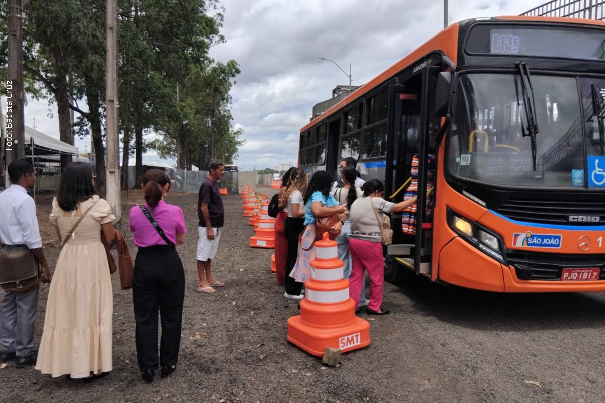 Ônibus circulam a cada 40 minutos até sexta-feira (12/09/2025), com gratuidade para o público do evento.