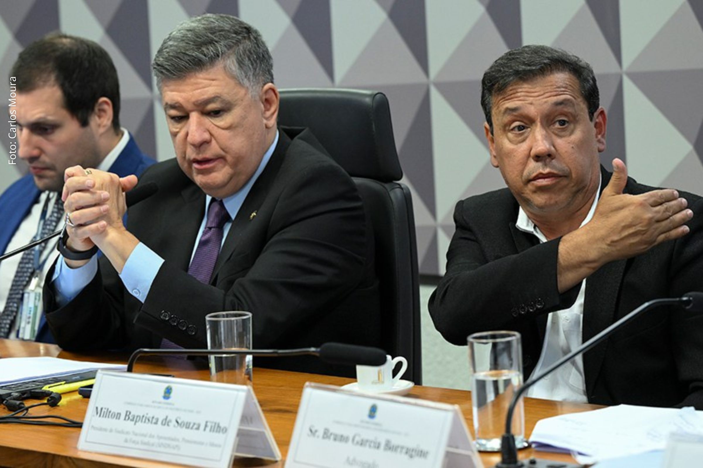 Milton Baptista se recusa a responder perguntas, e parlamentares anunciam medidas contra dirigentes do sindicato.