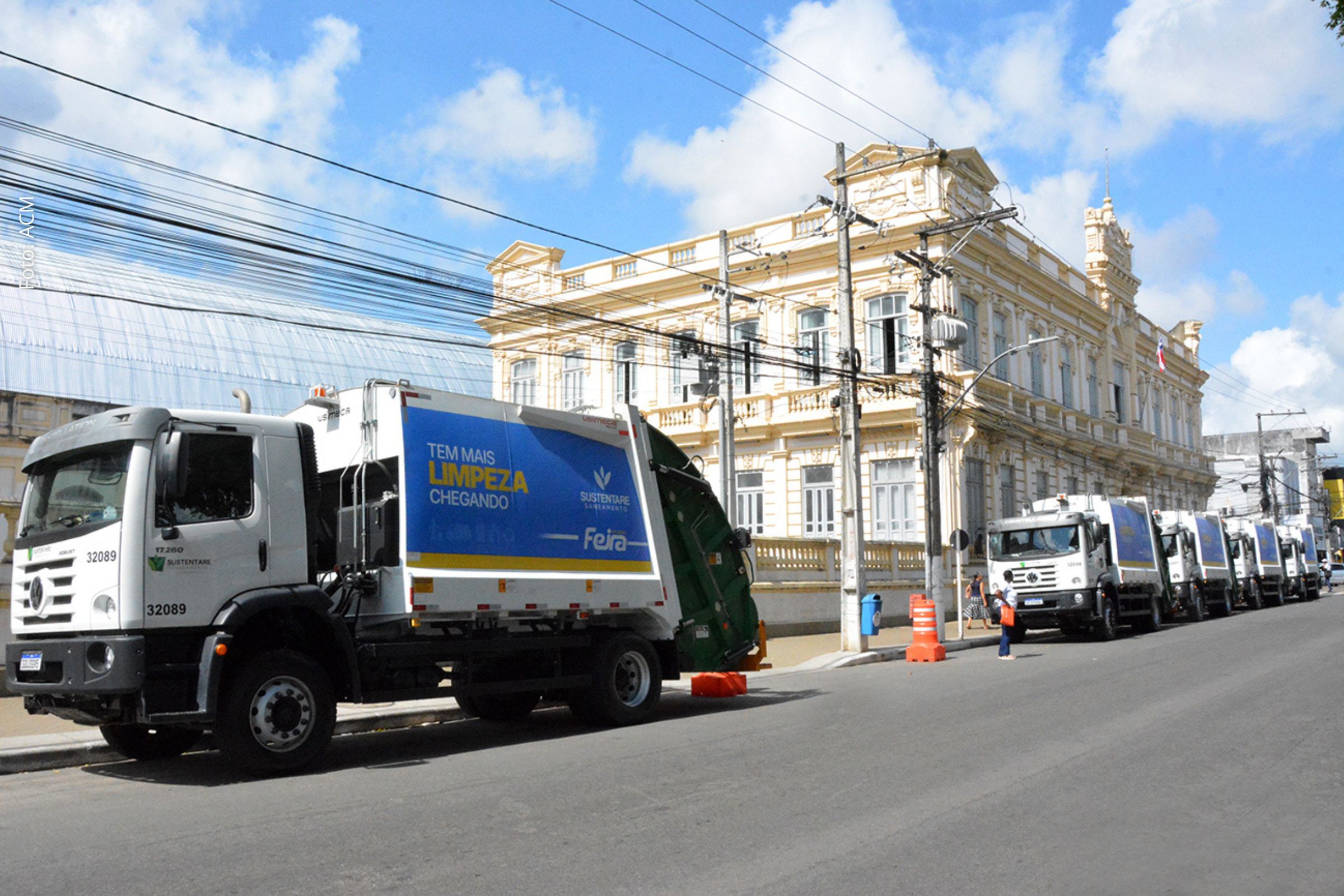 Sete novos veículos passam a integrar a frota municipal, garantindo eficiência e manutenção do serviço diário de coleta.