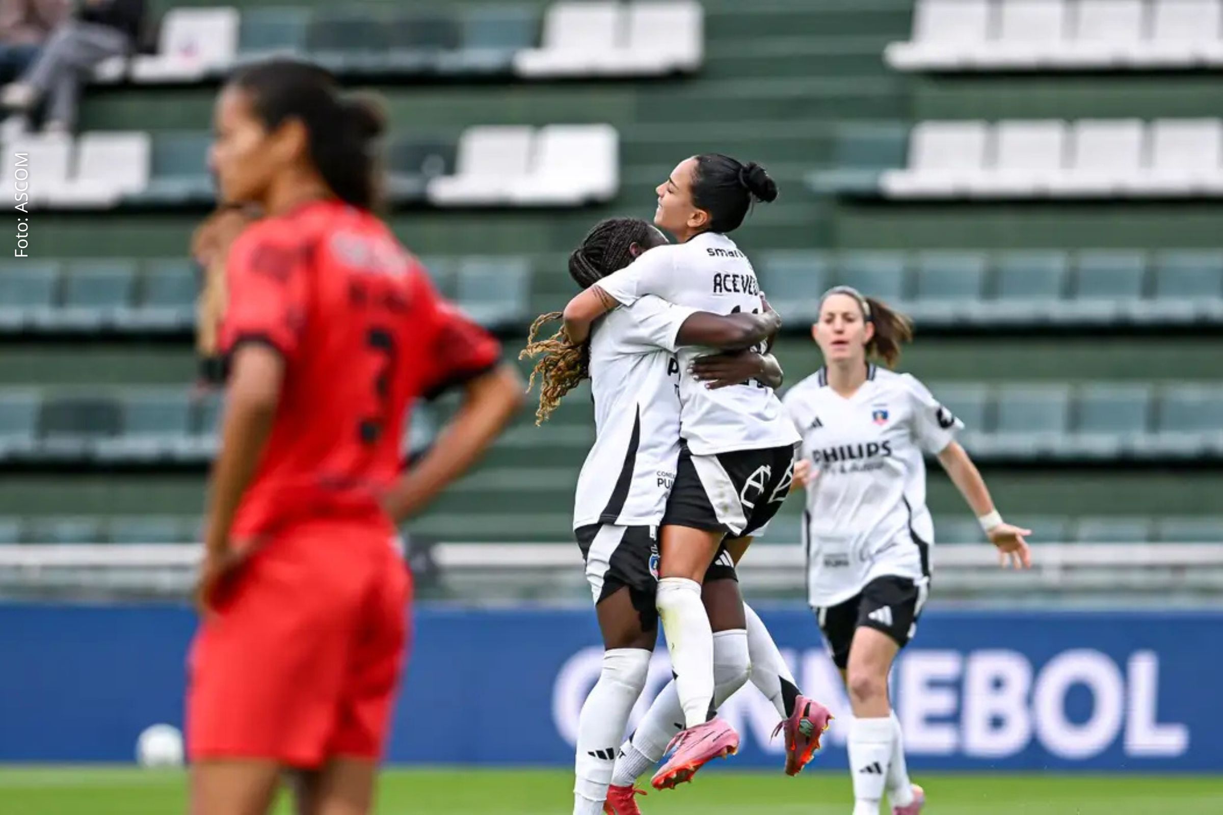Equipe chilena comandada por Tatiele Silveira vence Libertad e se junta a Corinthians e Ferroviária na disputa pelas semifinais.
