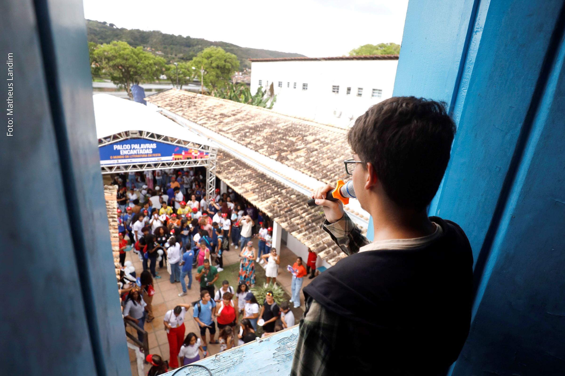 Evento ocorre de 23 a 26 de outubro com mesas literárias, apresentações musicais e atividades culturais em toda a cidade histórica.