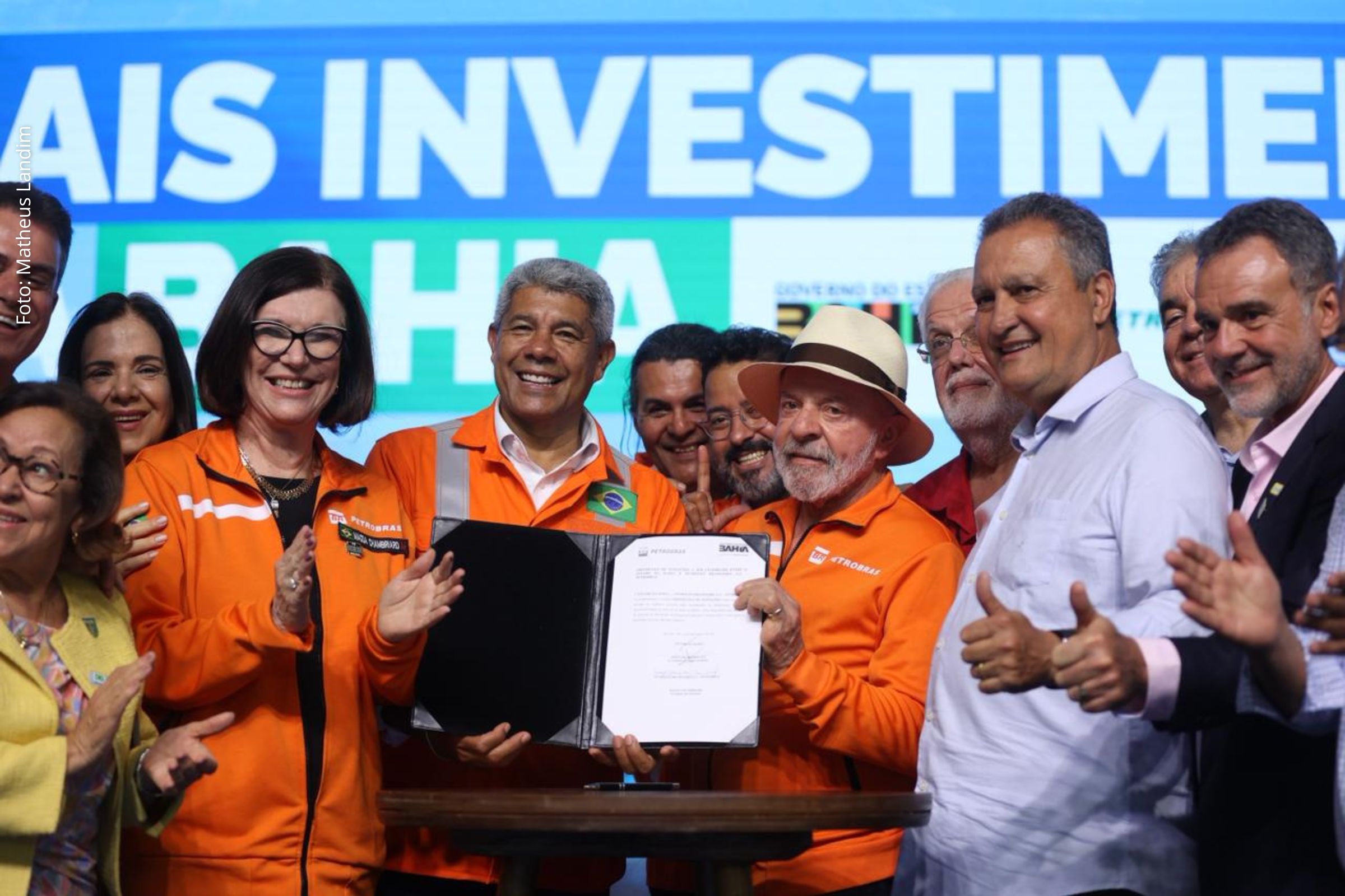 Pacote inclui retomada da Fafen-BA, construção de embarcações no Estaleiro Enseada e novos projetos em educação, infraestrutura e mobilidade.