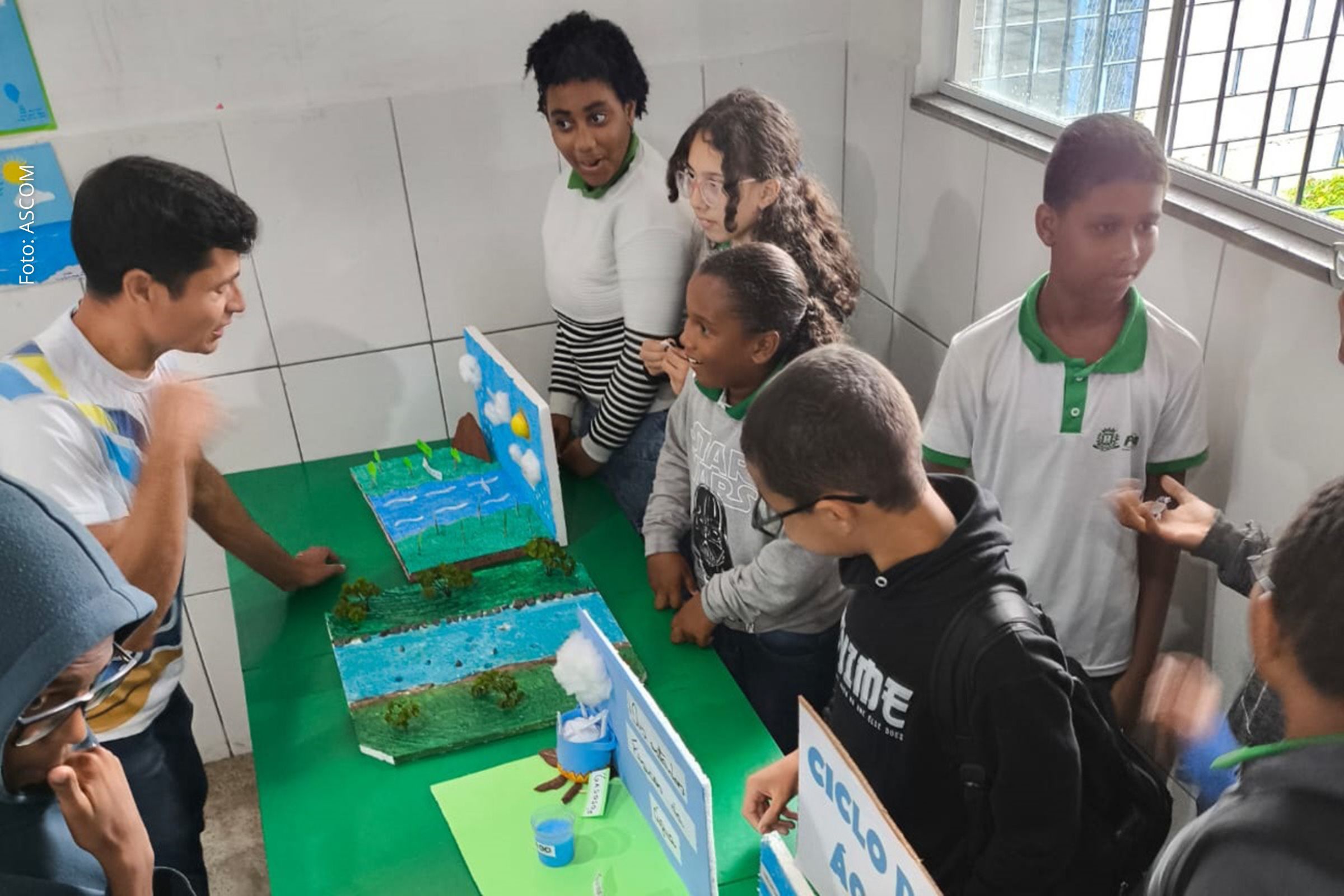 Evento reúne 23 escolas municipais com projetos de Matemática, Ciências e Educação Ambiental no Centro de Educação Inclusiva.