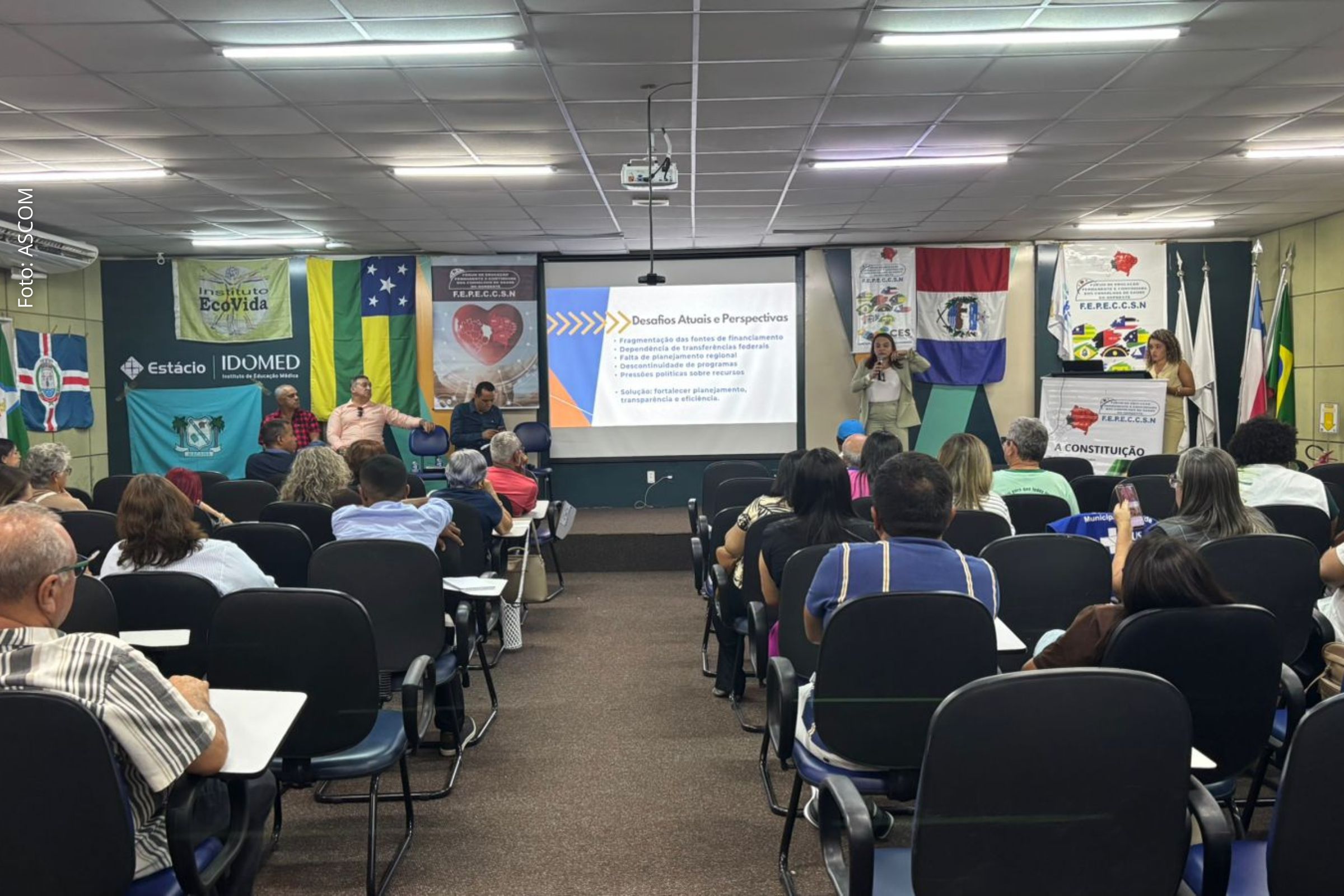 Evento reúne conselheiros de diversos estados para debater financiamento público, controle social e fortalecimento do SUS.