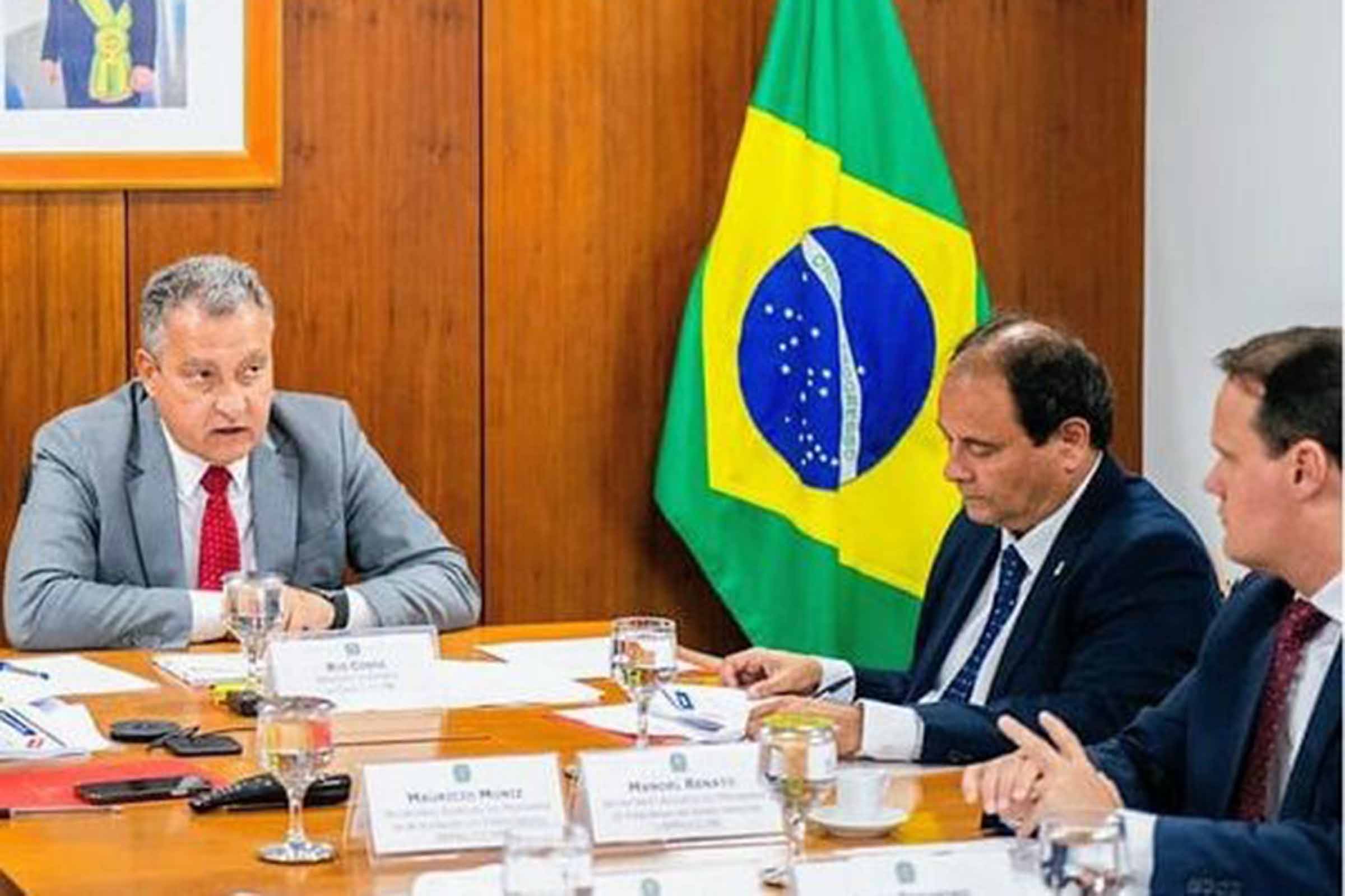 Ministro Rui Costa e Júlio Pinheiro reúnem líderes municipalistas e lançam Fundo de Investimento em Infraestrutura Social para impulsionar saúde e educação