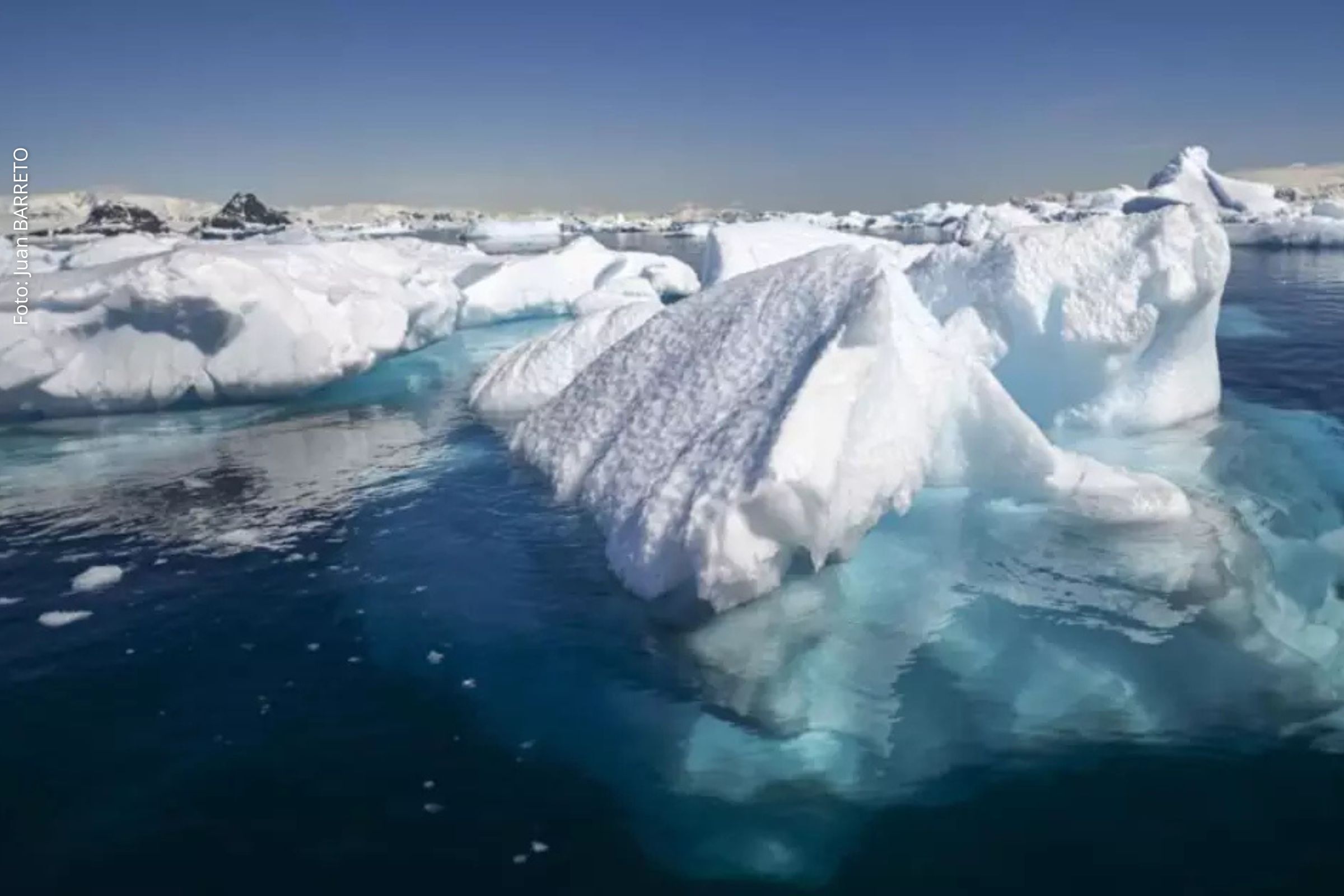 Superfície congelada registra apenas 17,81 milhões de km², alertando para impactos climáticos e mudanças nos oceanos do Polo Sul.