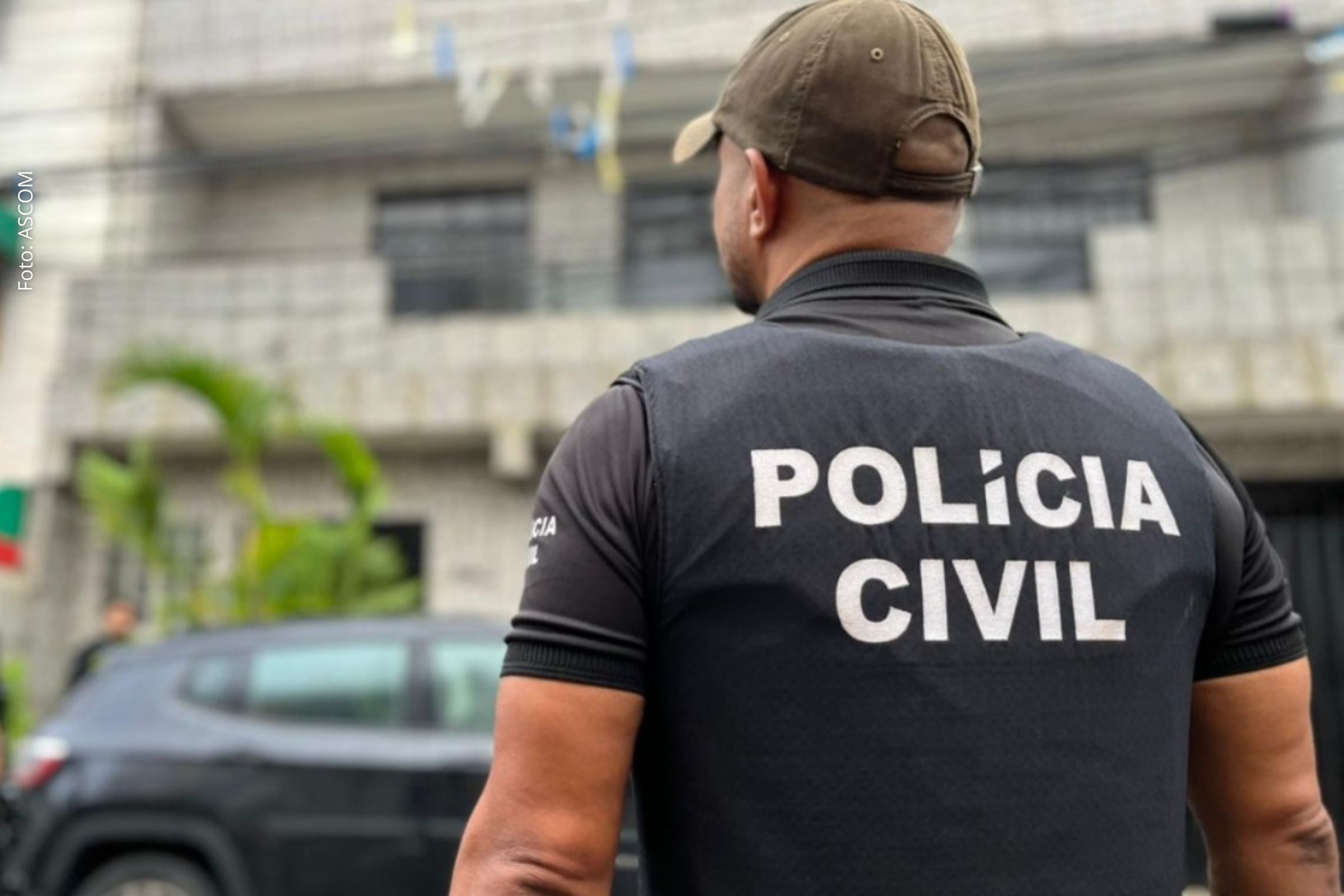 Polícia Civil flagra suspeito realizando transações bancárias e apura esquema de desvio de recursos via PIX.