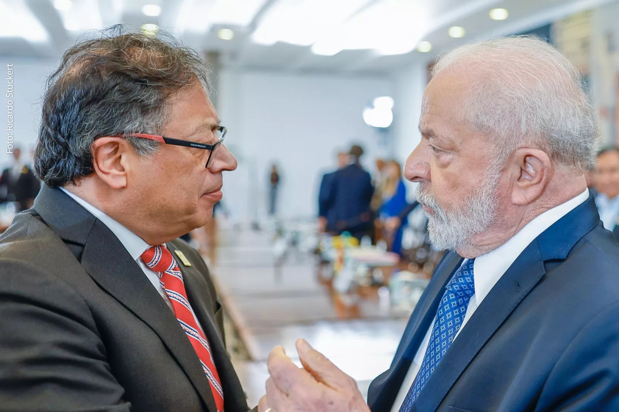 América Latina busca multipolaridade e reduz influência dos EUA, apontam especialistas