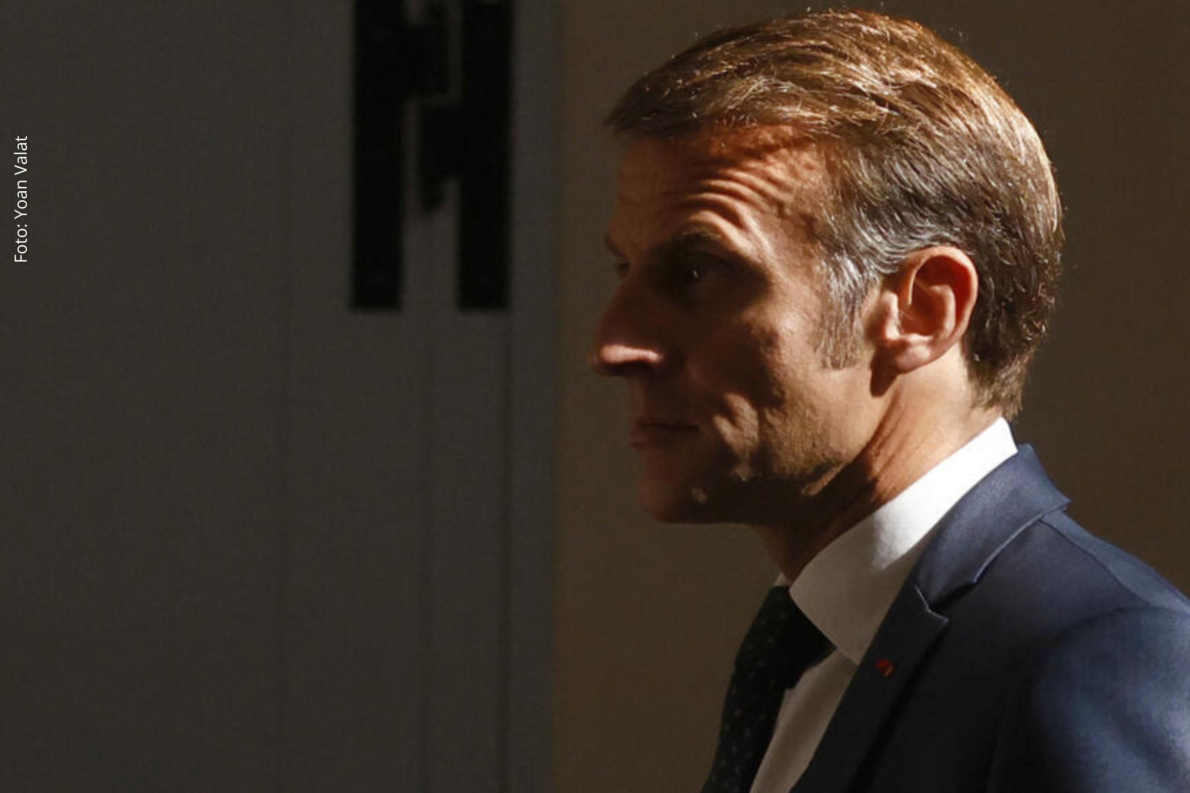 Vacância na chefia do governo aumenta tensões com partidos de esquerda e centro, enquanto Assembleia Nacional segue dividida e orçamento de 2026 se aproxima.