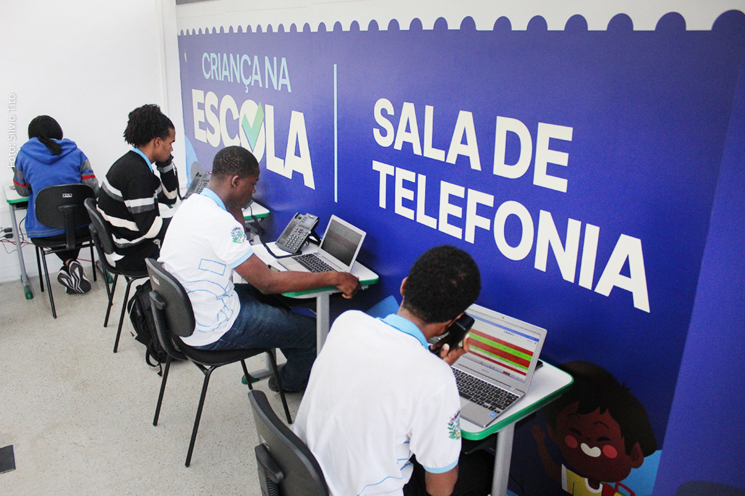 Sistema alerta pais sobre faltas não justificadas e prepara estudantes para avaliações externas do Ensino Fundamental.