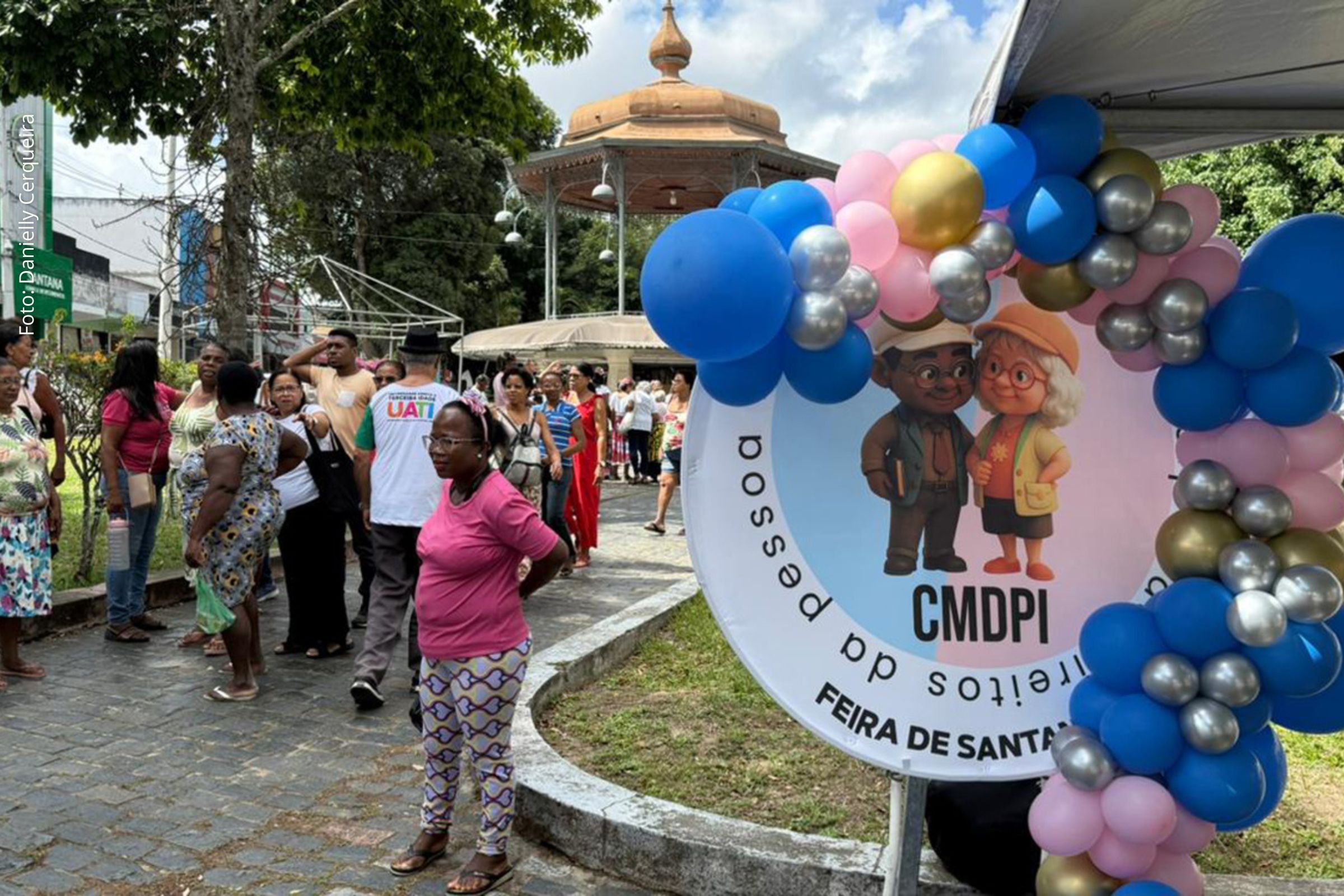 Evento realizado na Praça Eduardo Fróes da Mota marca o início das atividades de valorização e inclusão da população idosa.
