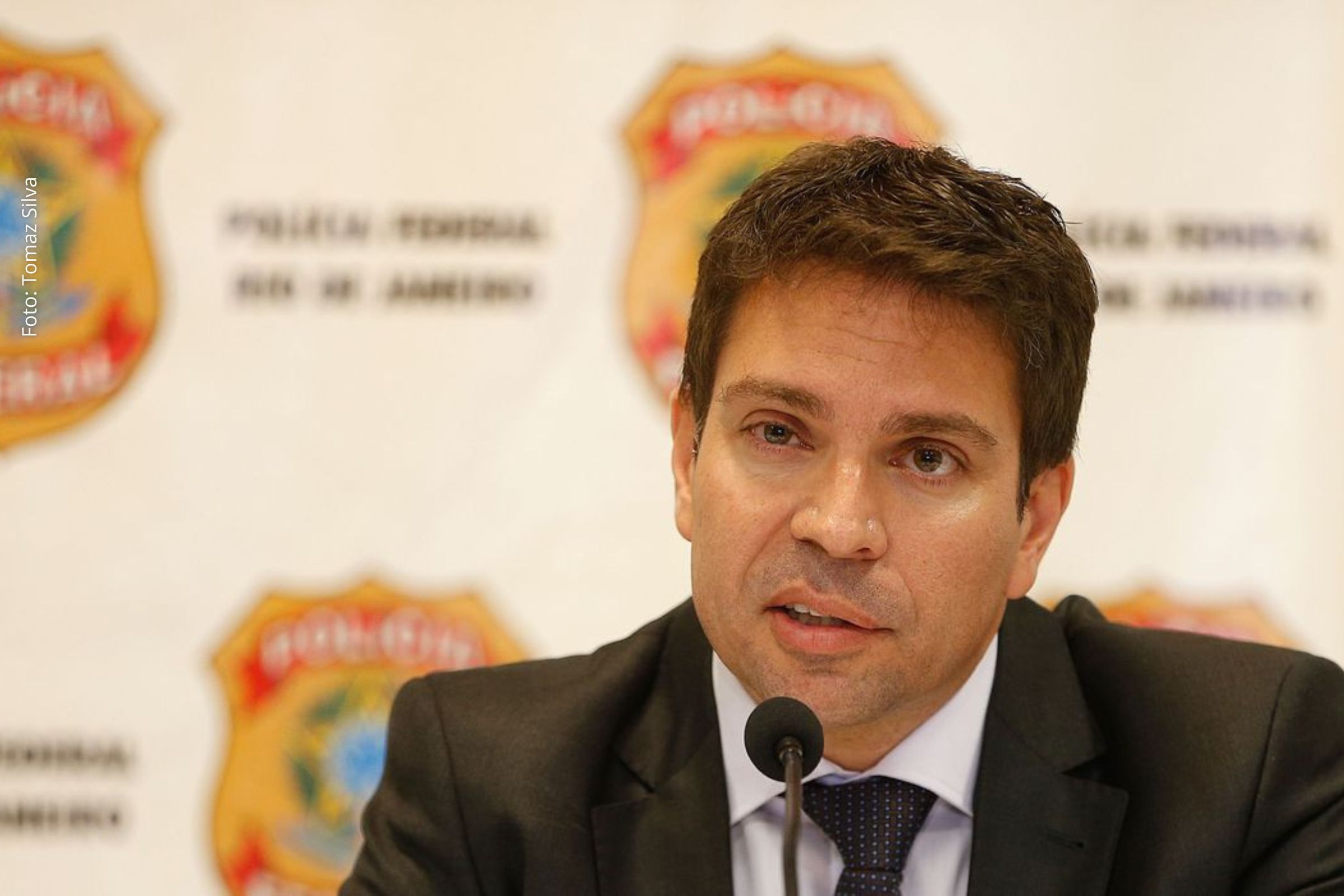 Câmara dos Deputados afirma não ter sido informada sobre saída do deputado Alexandre Ramagem do país e bancada do PT aciona STF