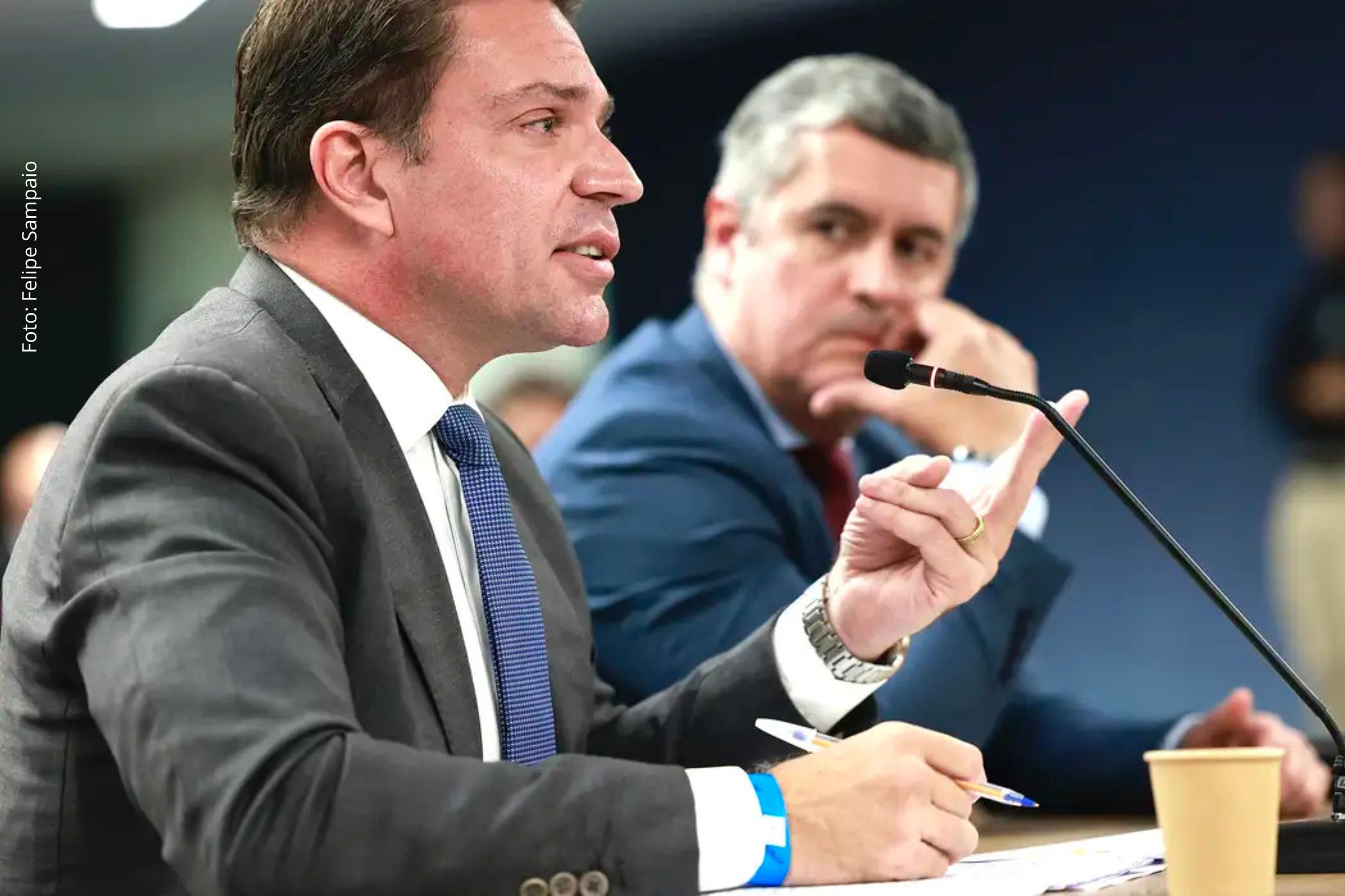 PSOL pede prisão de Alexandre Ramagem após vídeo mostrar deputado em Miami