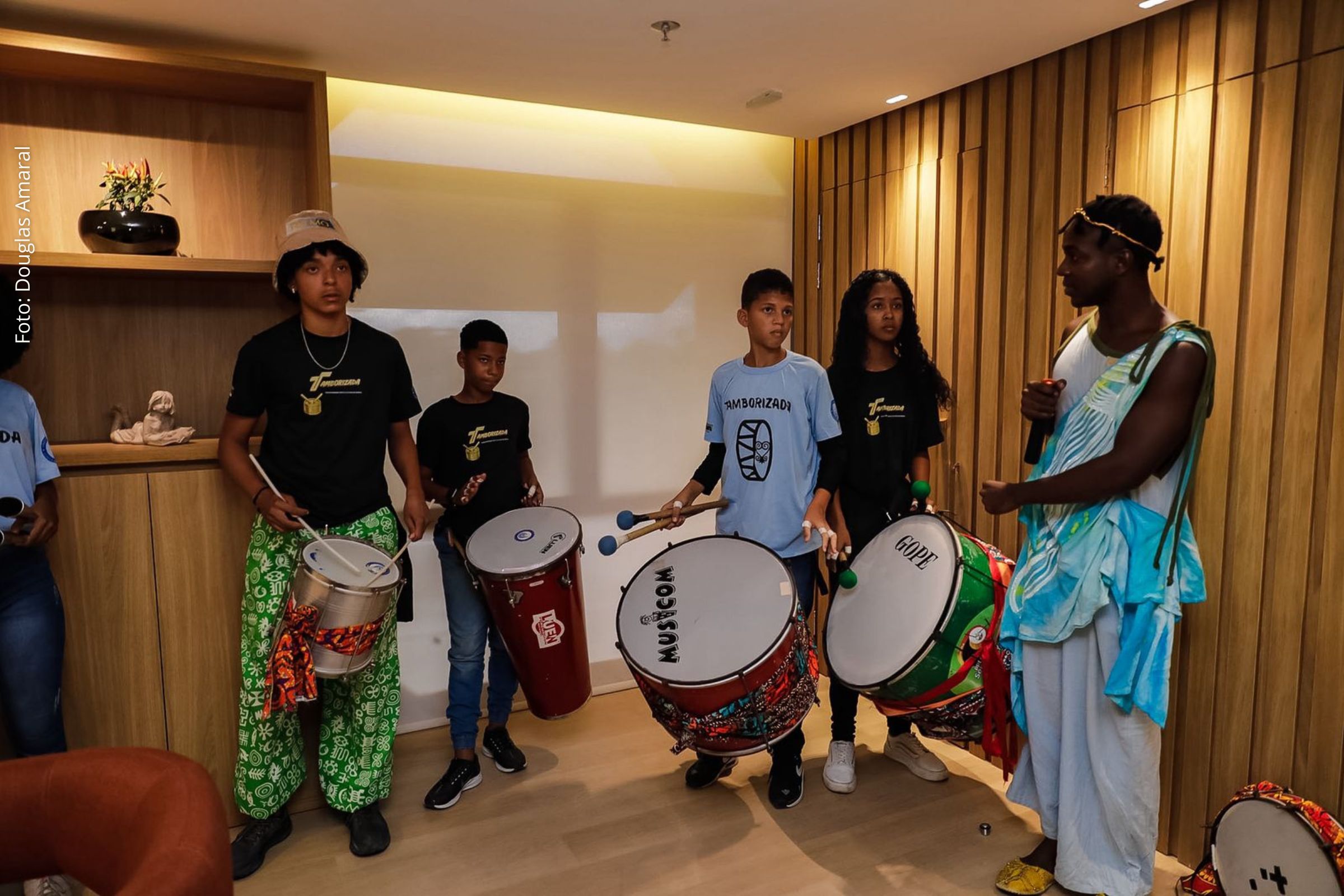 Escolas estaduais realizam atividades educativas e culturais voltadas à valorização da identidade afro-brasileira.