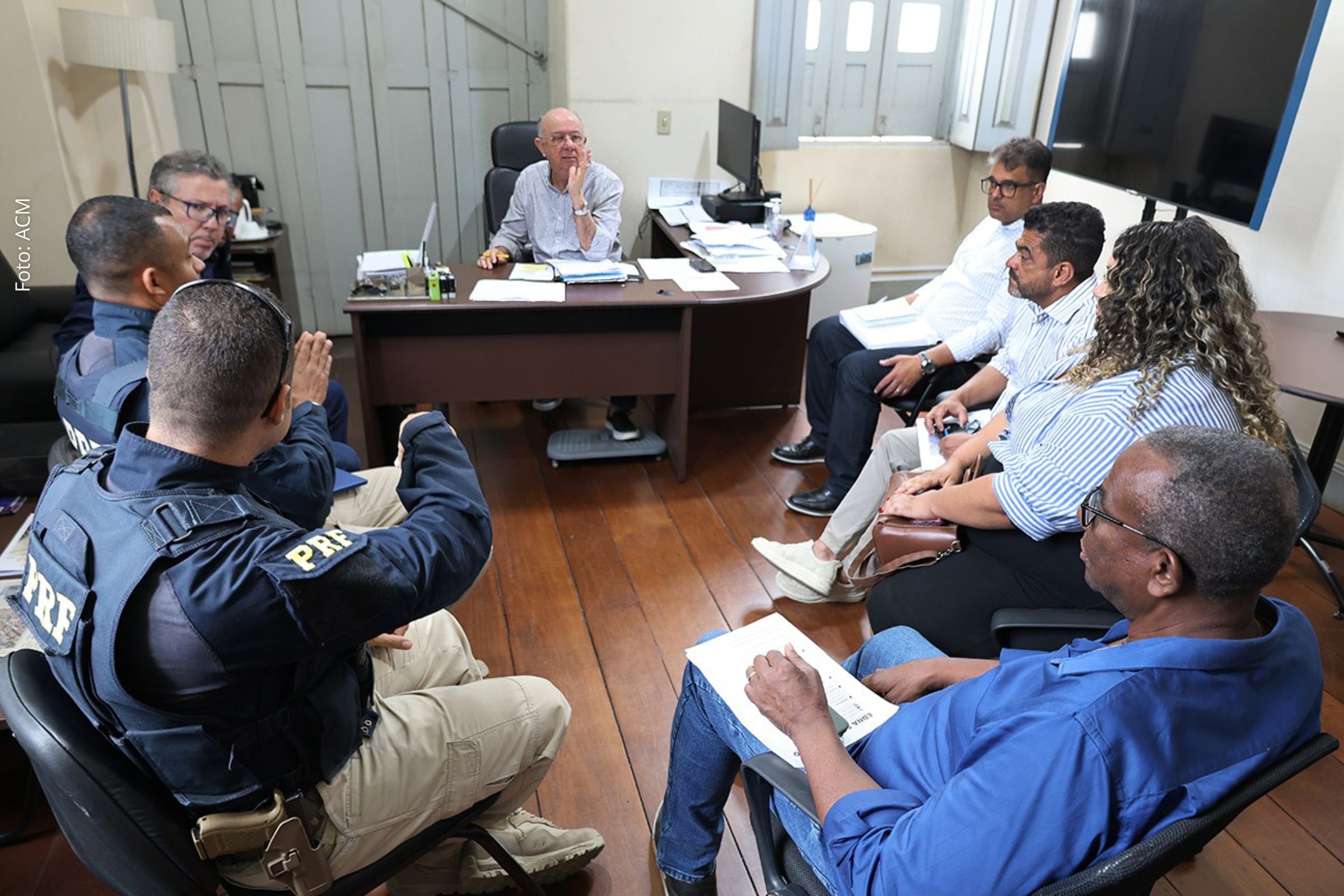 Governo Ronaldo, DNIT e PRF debatem melhorias de mobilidade no Anel de Contorno de Feira de Santana