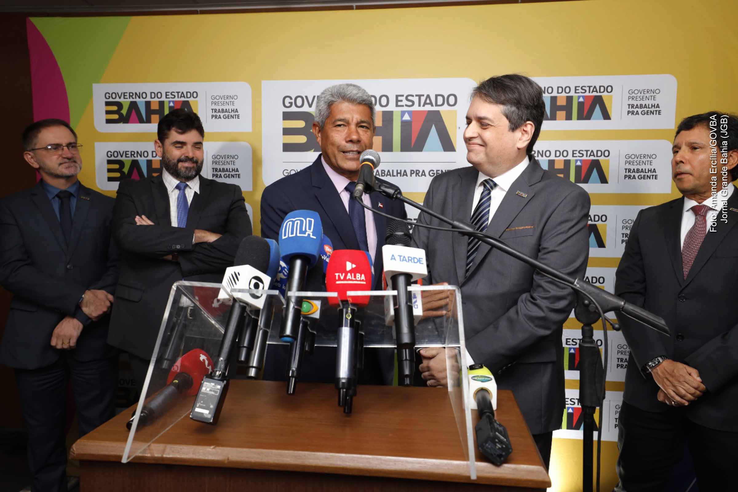 Governador Jerônimo cria secretaria extraordinária para coordenar implantação da Ponte Salvador-Itaparica e apresenta arquiteto Mateus Dias como titular