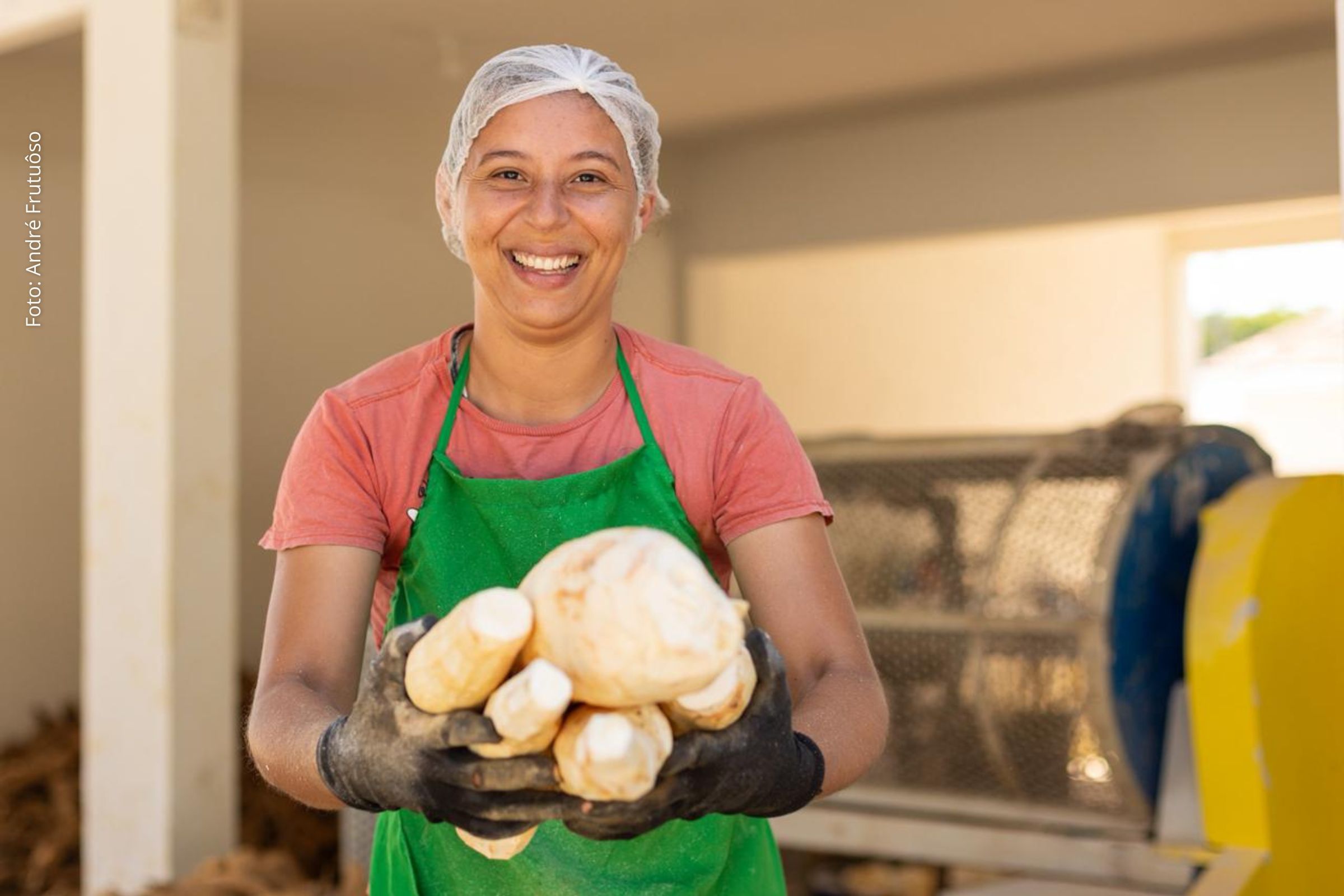 Governo da Bahia lança cinco editais de R$ 83 milhões para fortalecer cadeias da agricultura familiar e turismo rural durante encontro nacional de cooperativas
