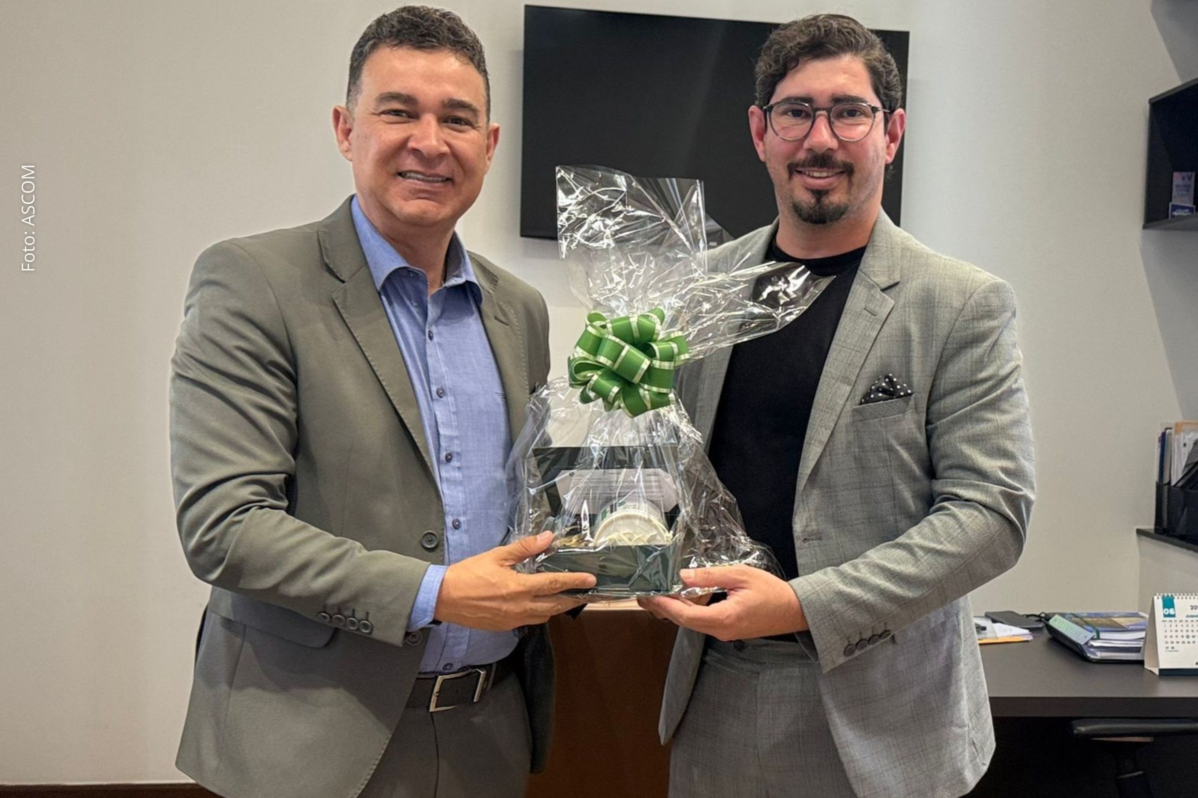 Câmara Municipal de Feira de Santana avalia proposta para atualização do Regimento Interno, Código de Ética e Lei Orgânica