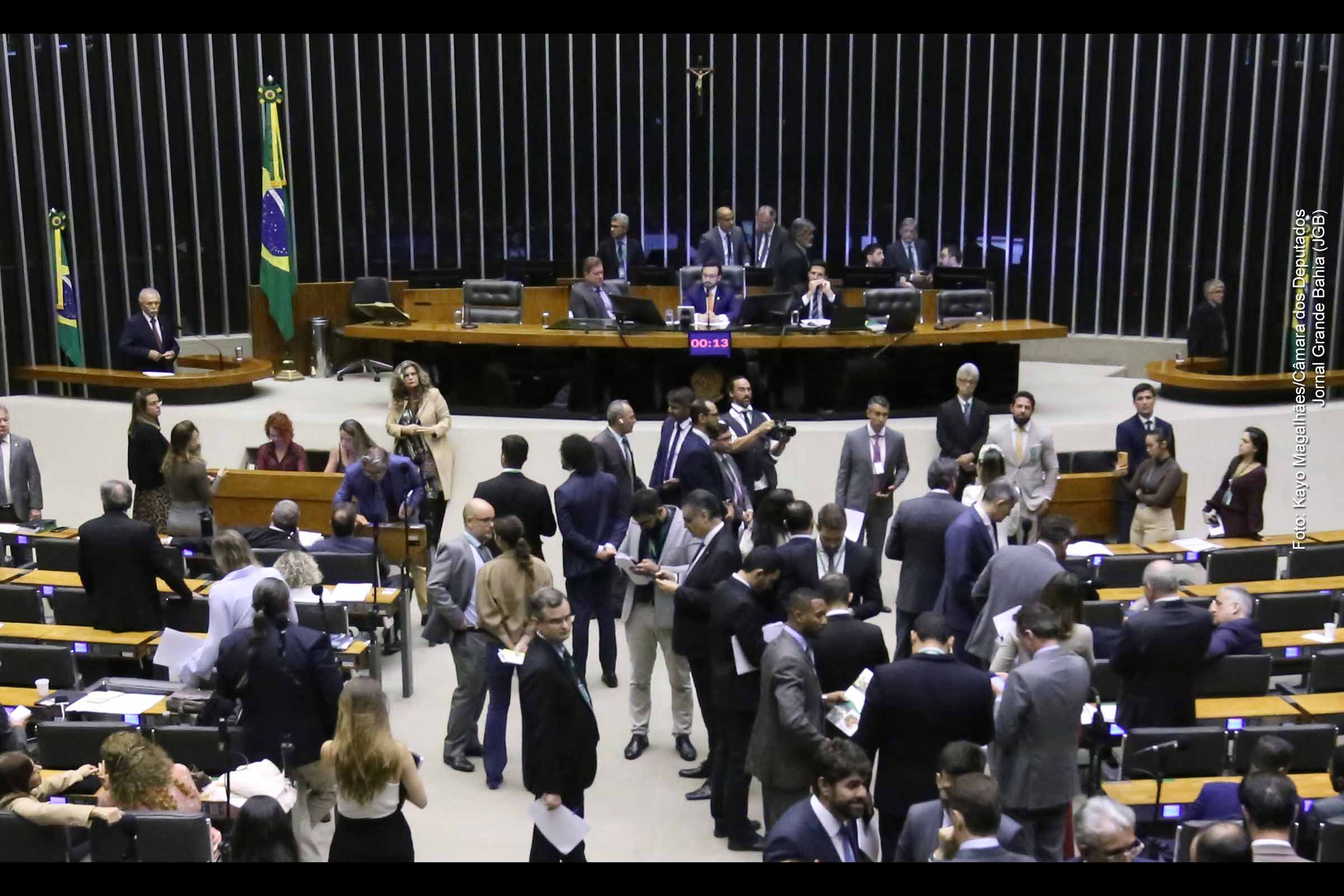 Câmara dos Deputados aprova MP que cria Licença Ambiental Especial para obras estratégicas; Texto segue ao Senado