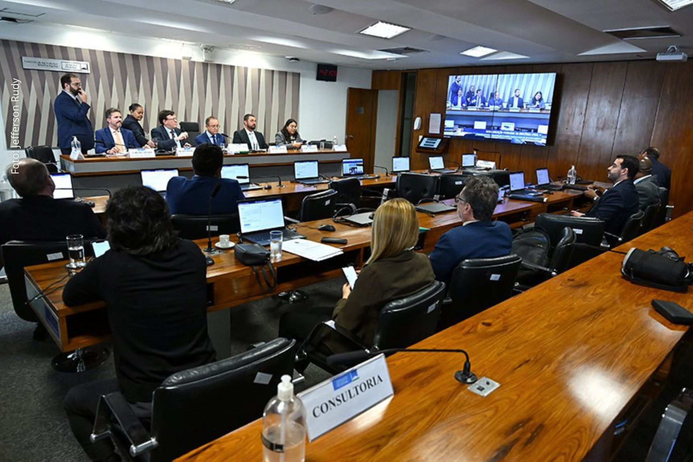 Legislação em debate no Senado recebe críticas e sugestões de ajustes durante audiência pública.