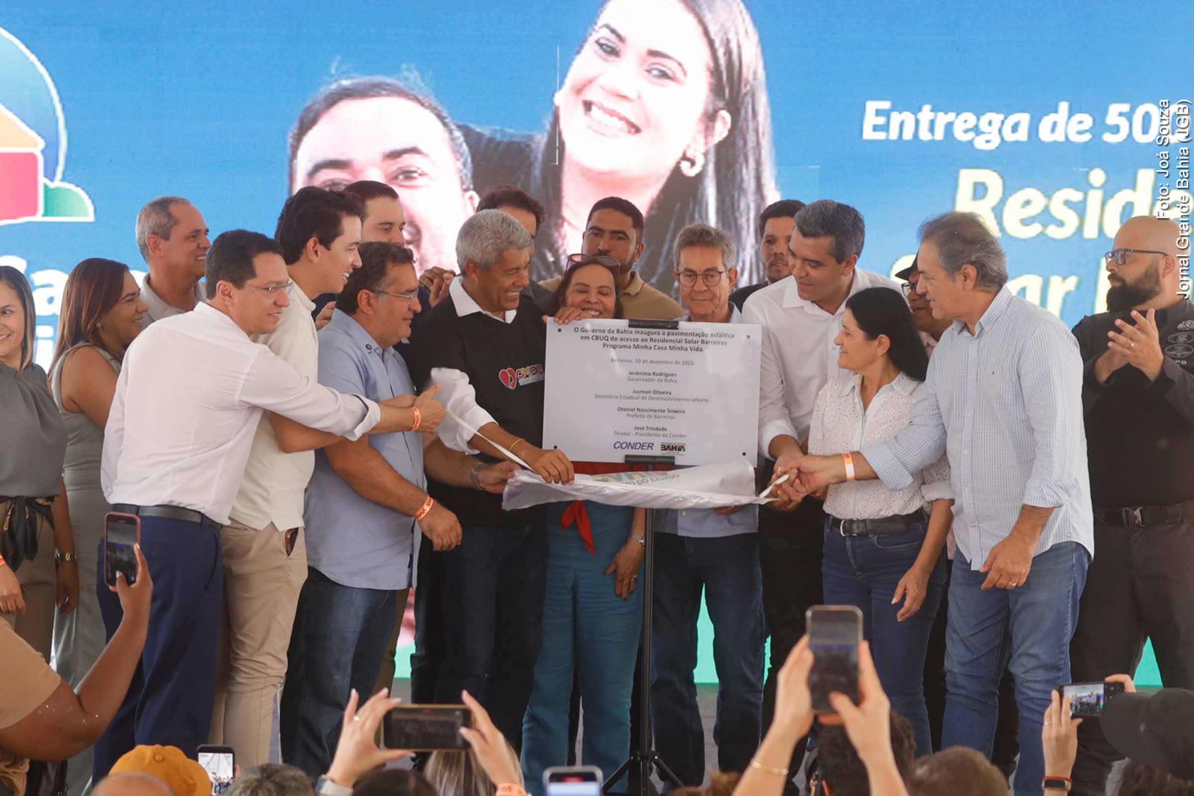 Governador Jerônimo entrega 500 moradias do Minha Casa, Minha Vida e inaugura obras de pavimentação em Barreiras