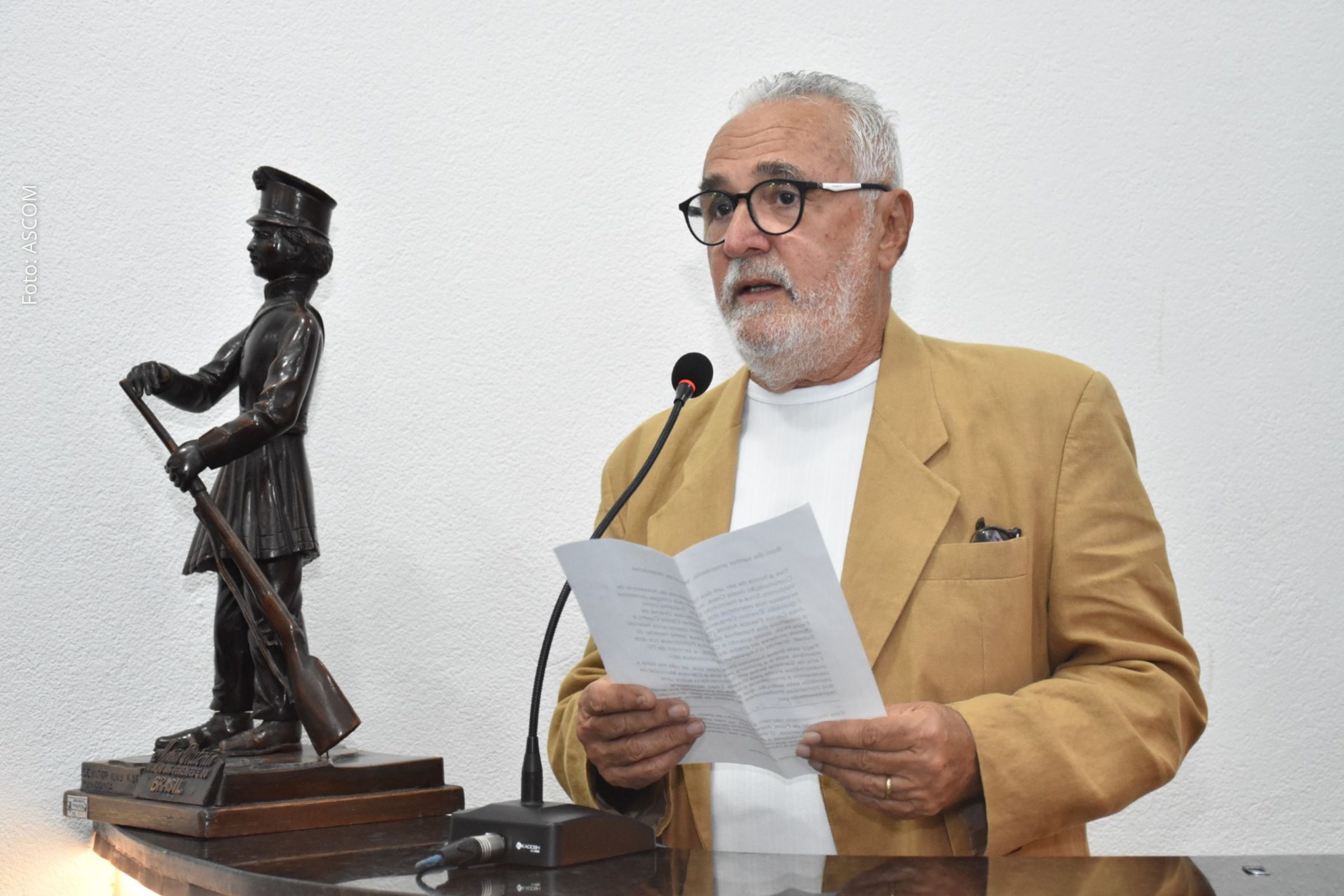 Arrecadação municipal fica bem abaixo de cidades com frotas semelhantes.