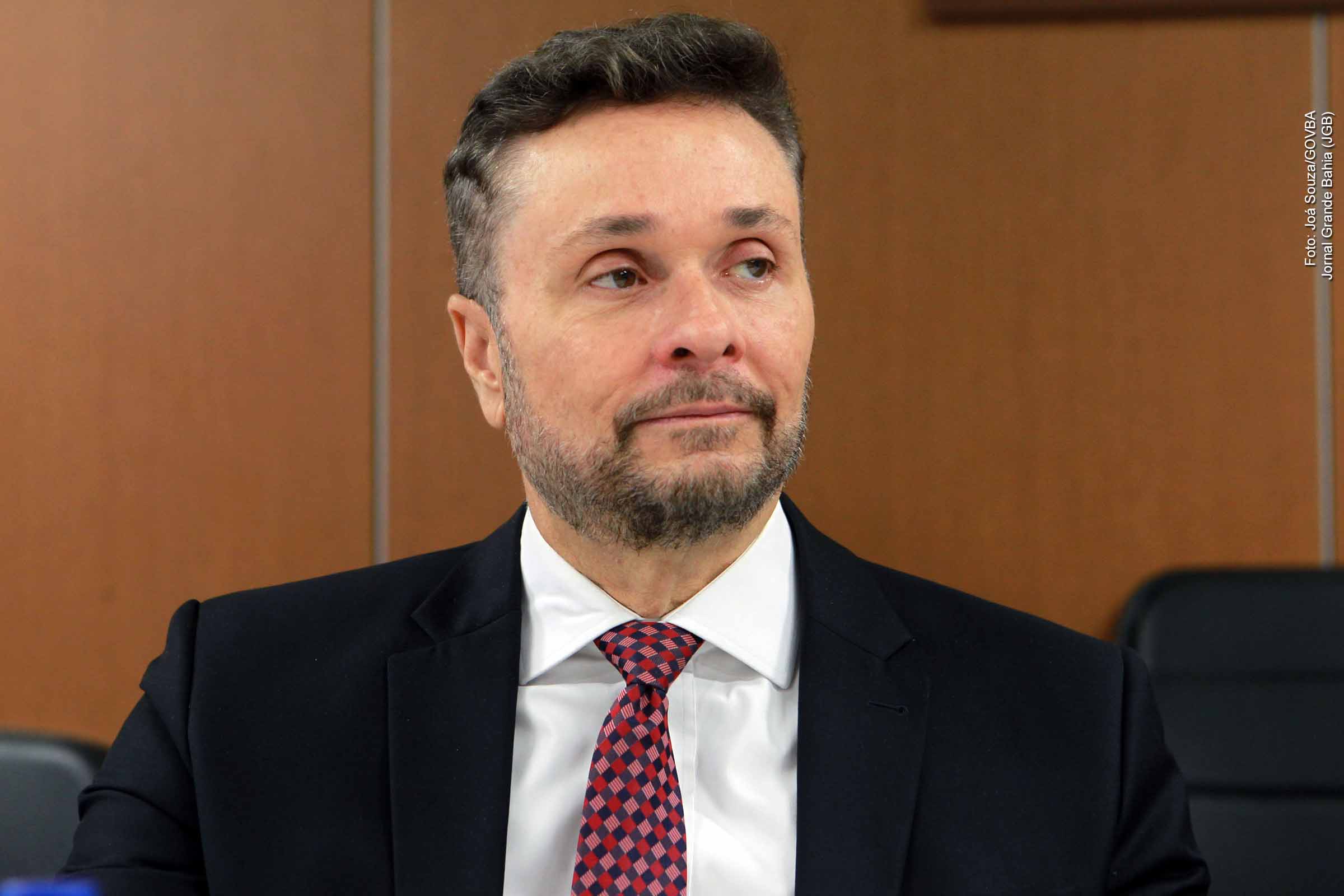 Secretário da Fazenda esclarece empréstimos da Bahia e rebate fake news sobre investimentos públicos