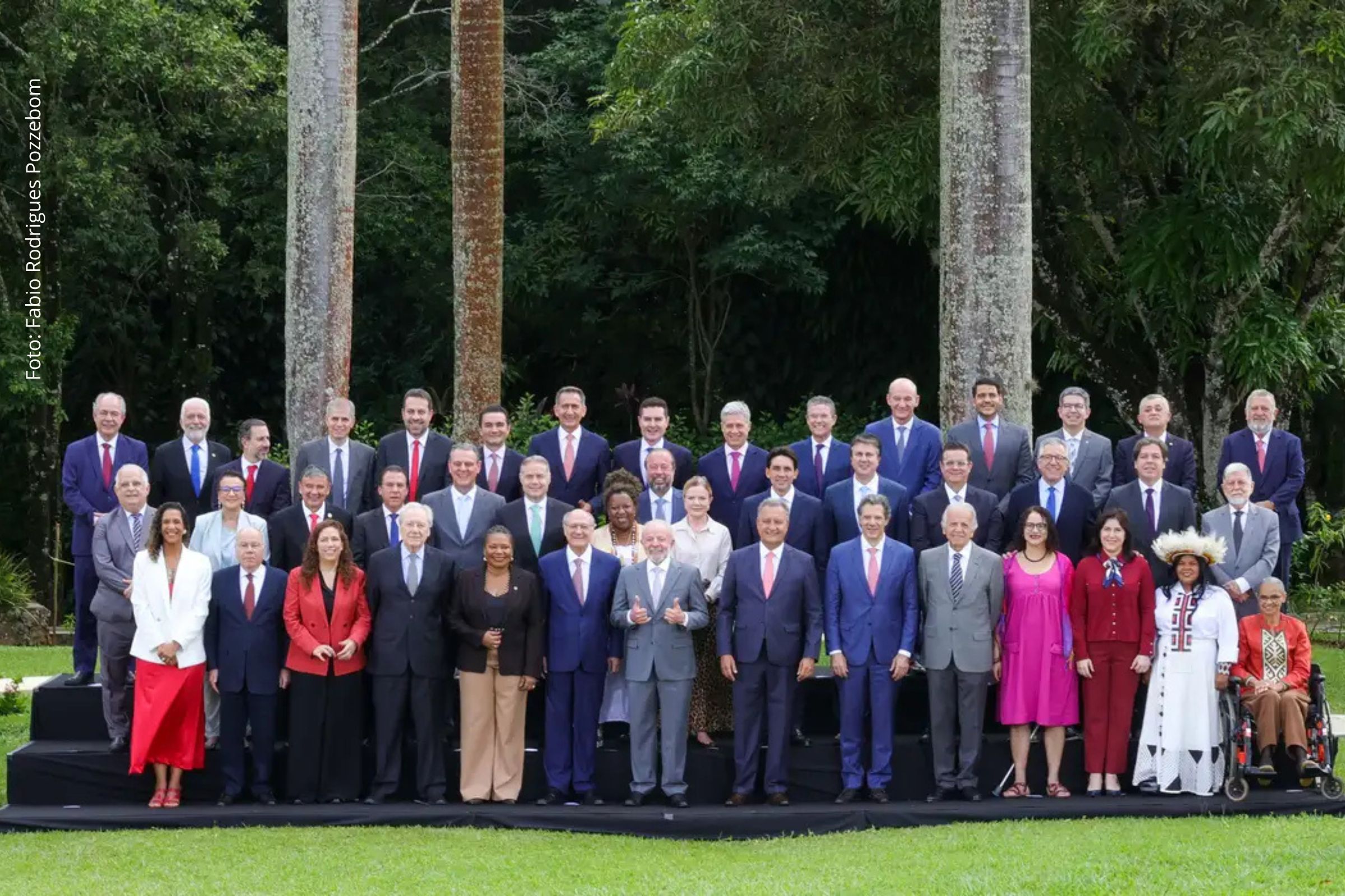 Presidente defende alinhamento do discurso do governo, destaca cenário econômico e sinaliza liberação de ministros para disputar eleições.
